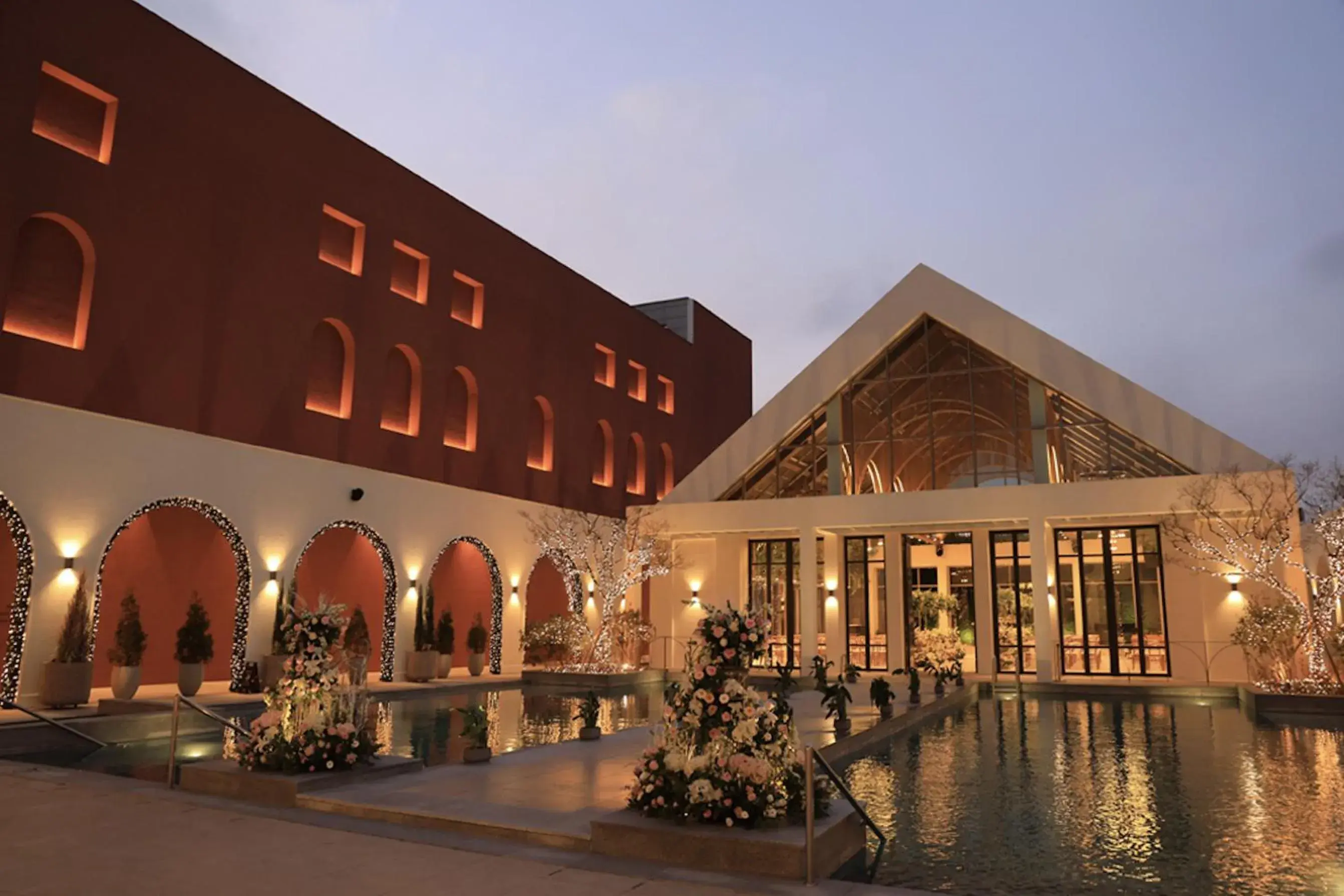 Pool view in Hotel Interburgo Exco Pool view in Hotel Interburgo Exco