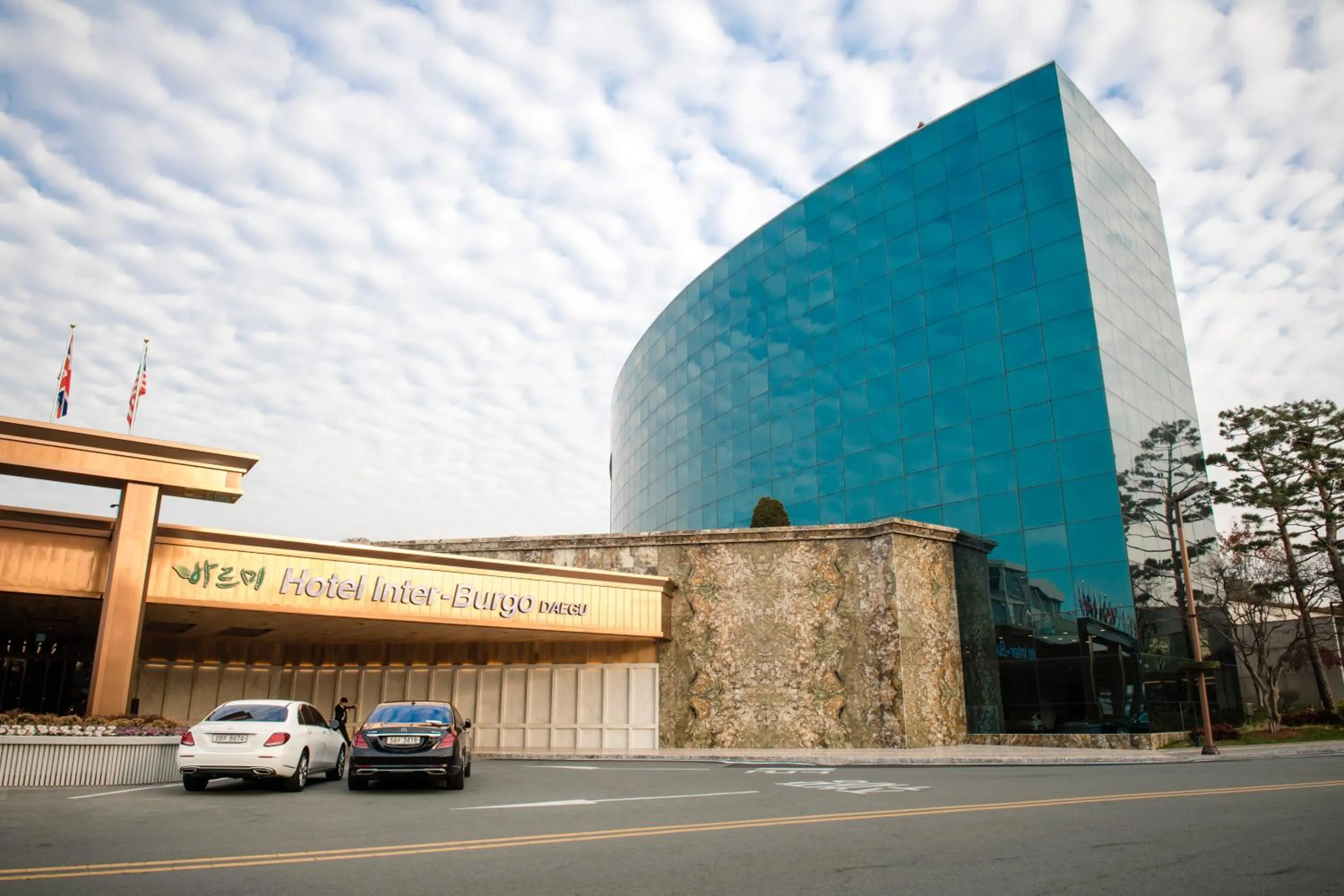 Property building in Hotel Interburgo Daegu