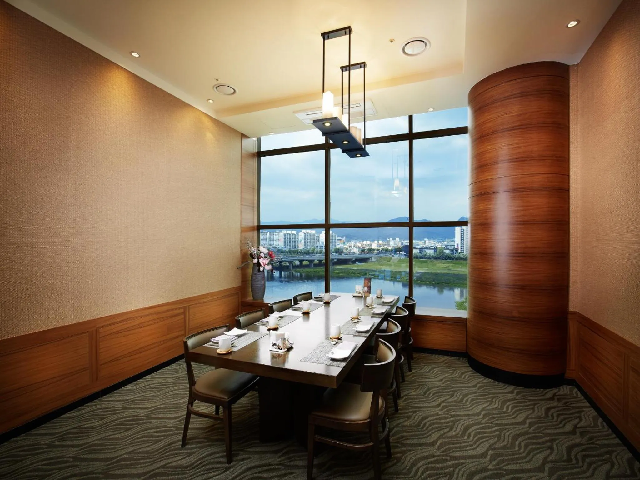 Restaurant/places to eat in Hotel Interburgo Daegu