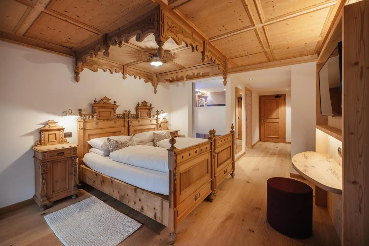 Bed in Albergo Posta Pederoa