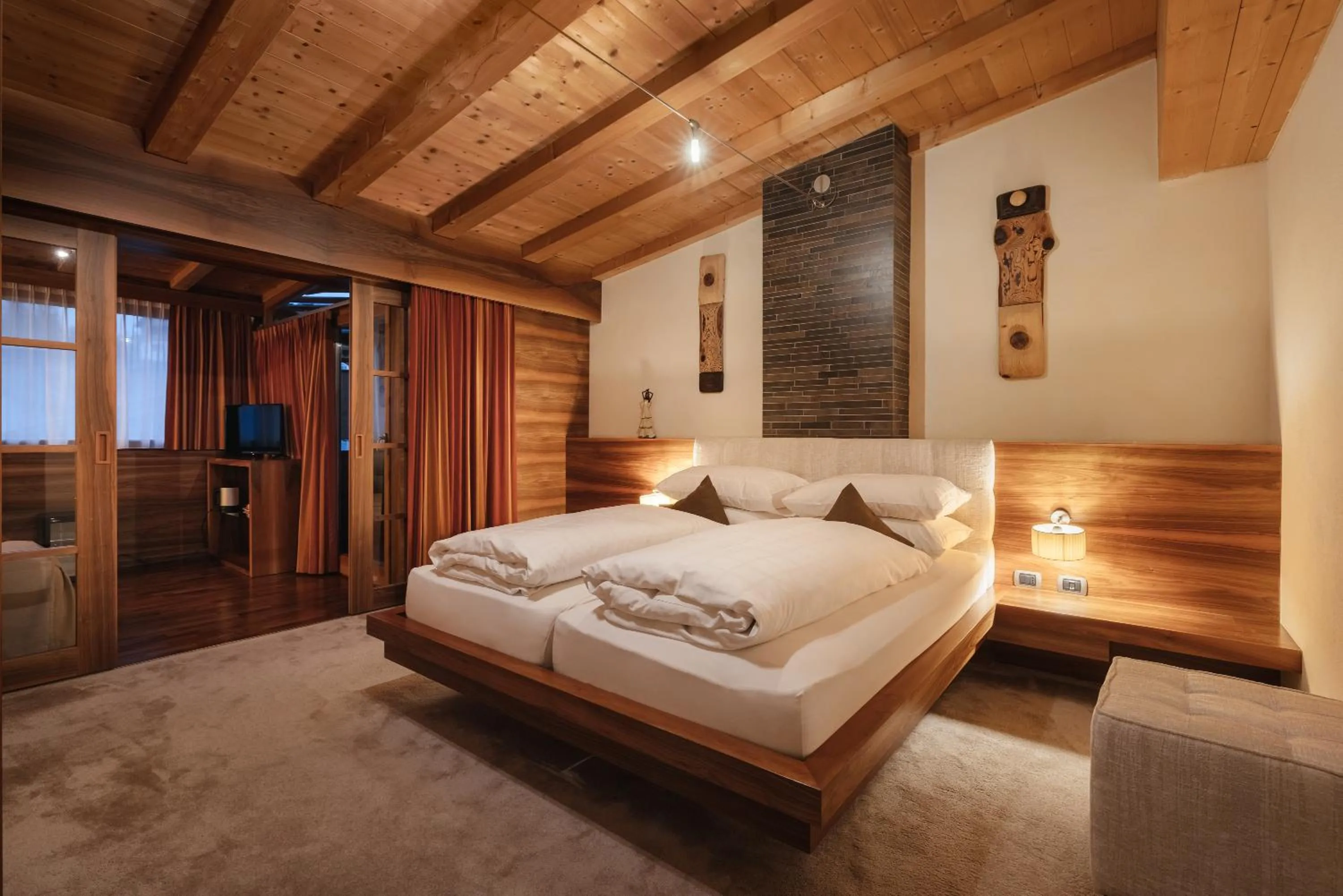 Bed in Albergo Posta Pederoa