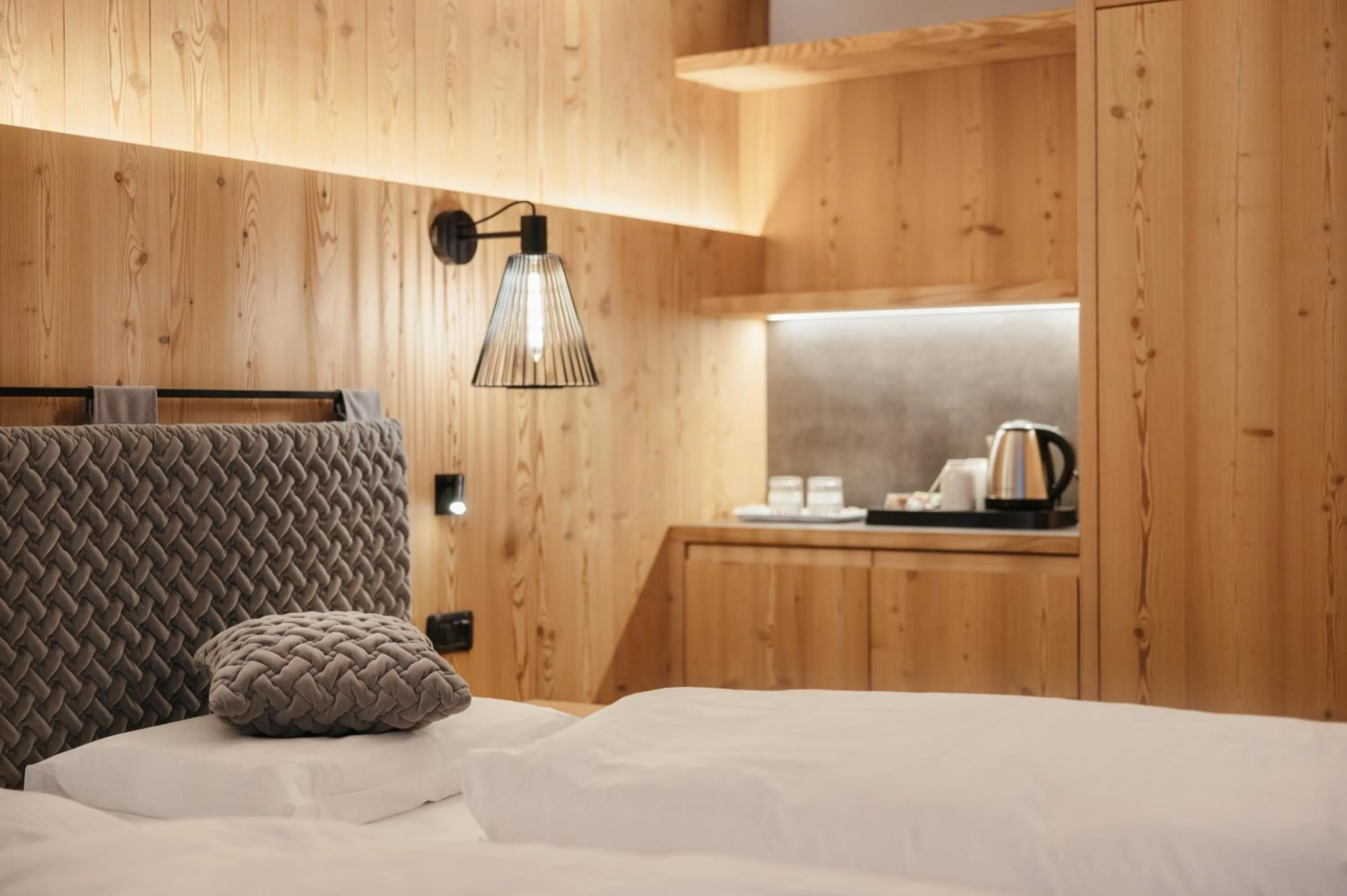 Bed in Albergo Posta Pederoa
