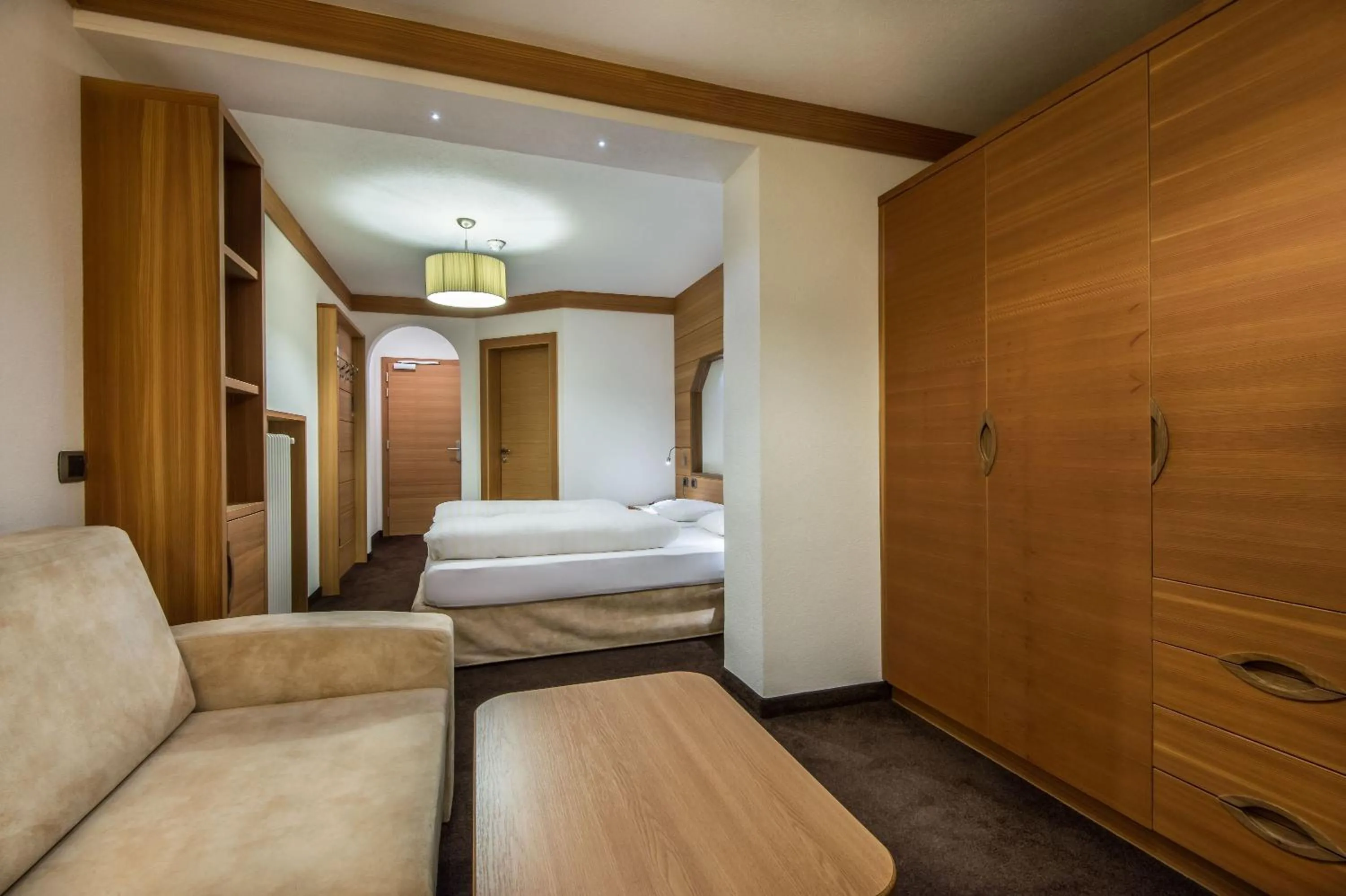 Bed in Albergo Posta Pederoa
