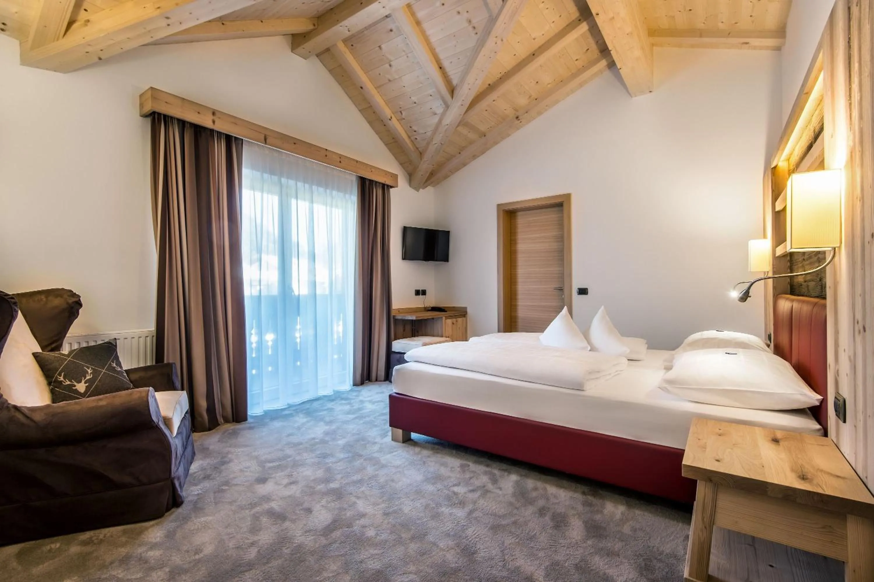 Bed in Albergo Posta Pederoa