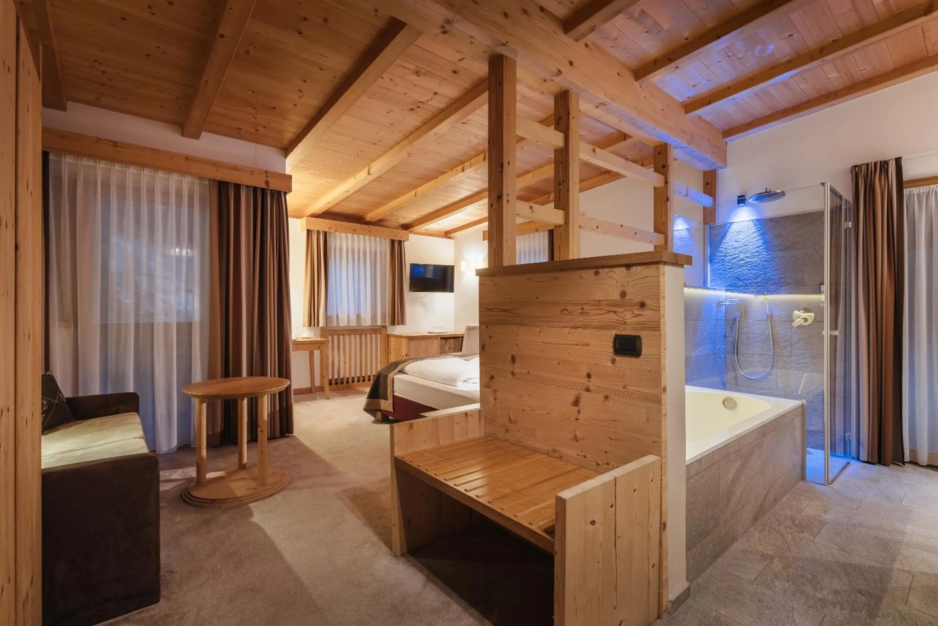 Bed in Albergo Posta Pederoa