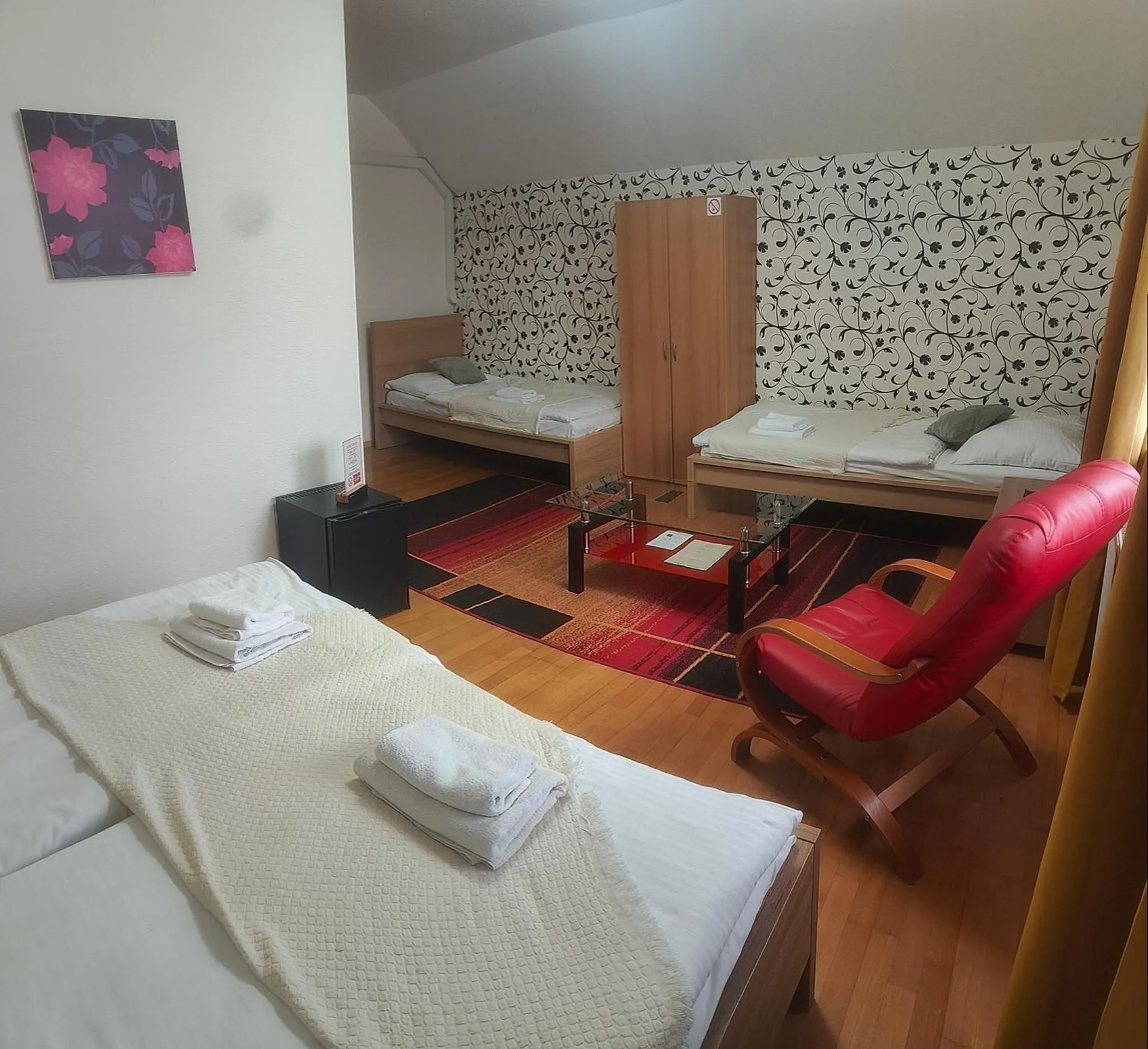 Photo of the whole room, Bed in Hotel Orlan