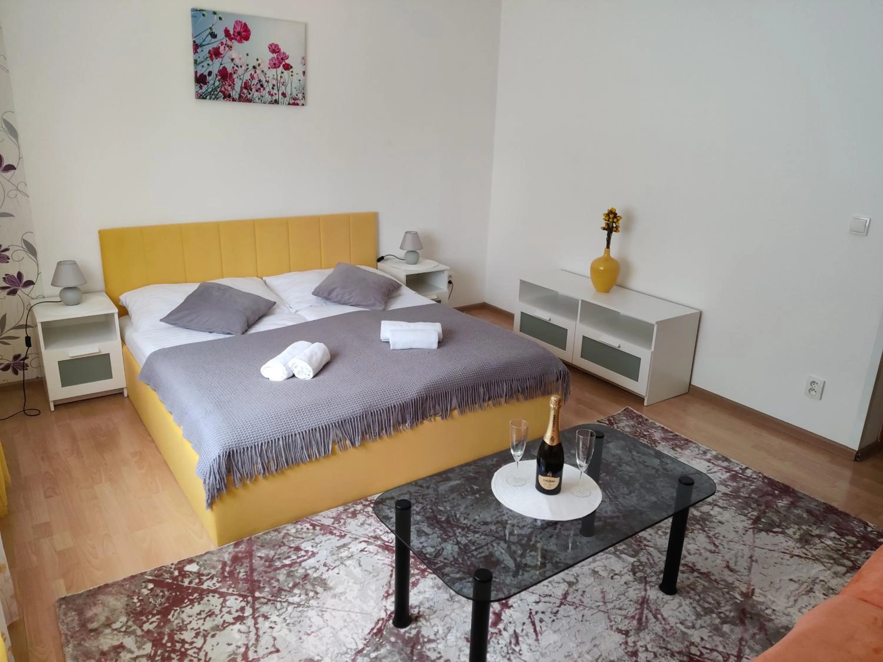 Photo of the whole room, Bed in Hotel Orlan