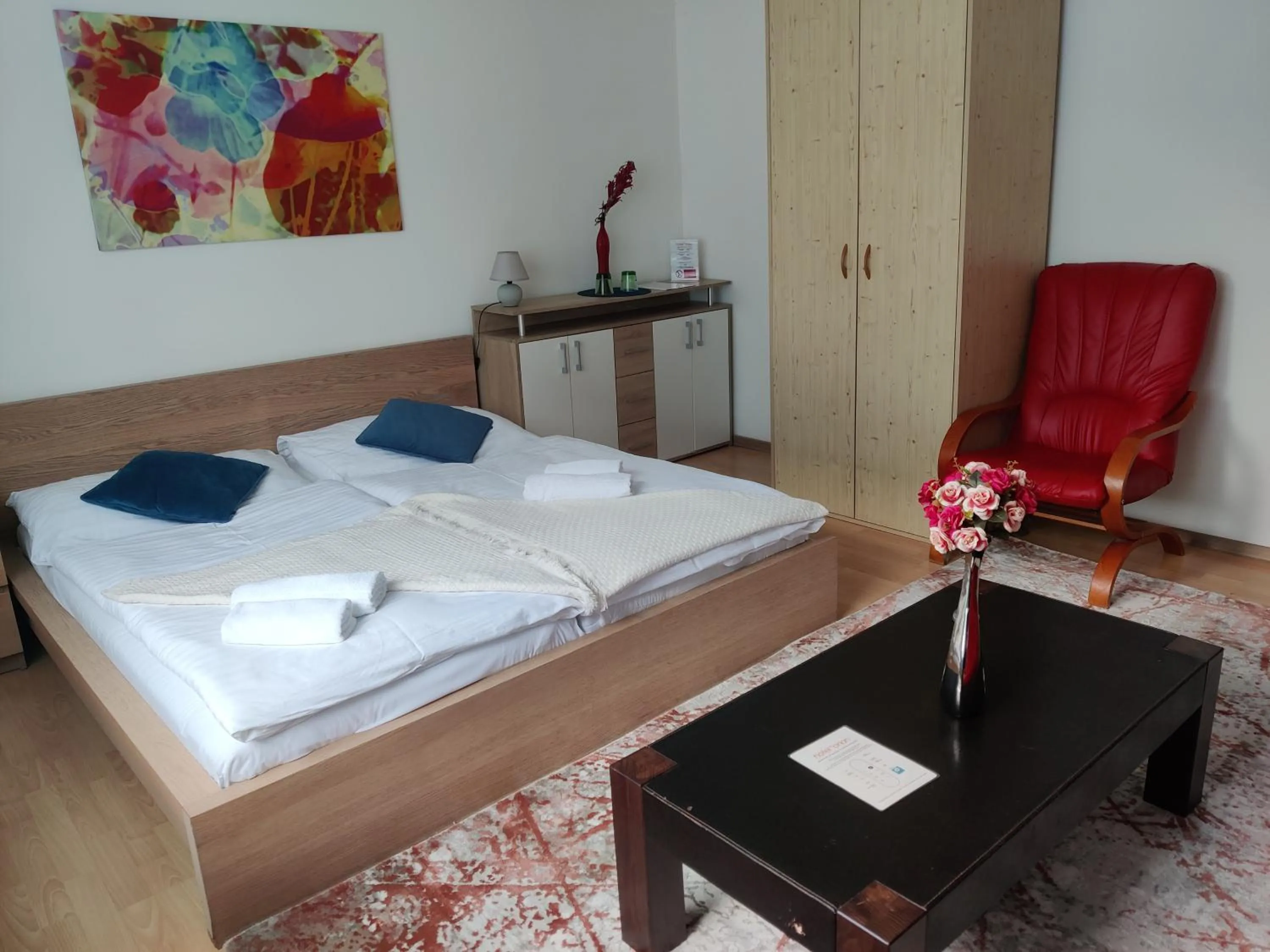 Photo of the whole room, Bed in Hotel Orlan