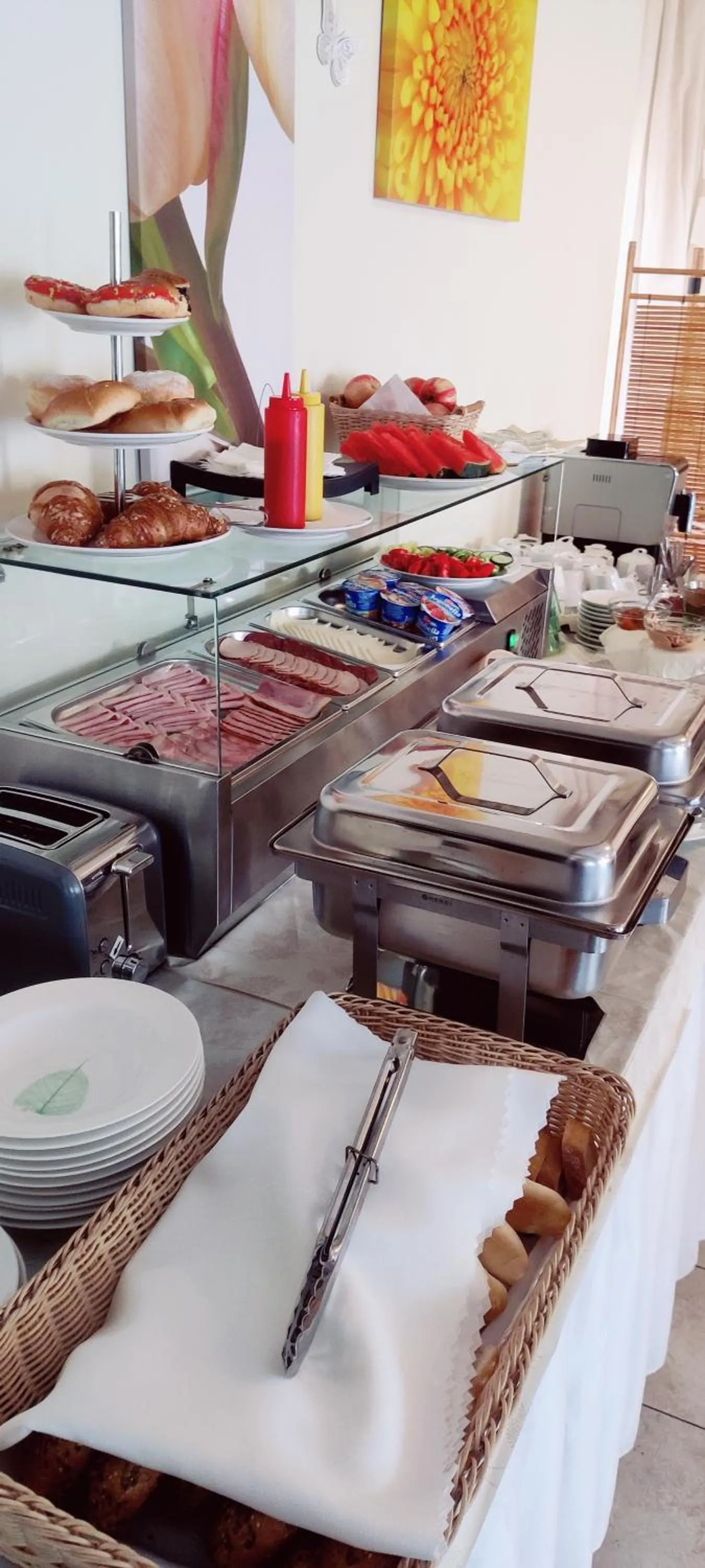 Breakfast in Hotel Orlan