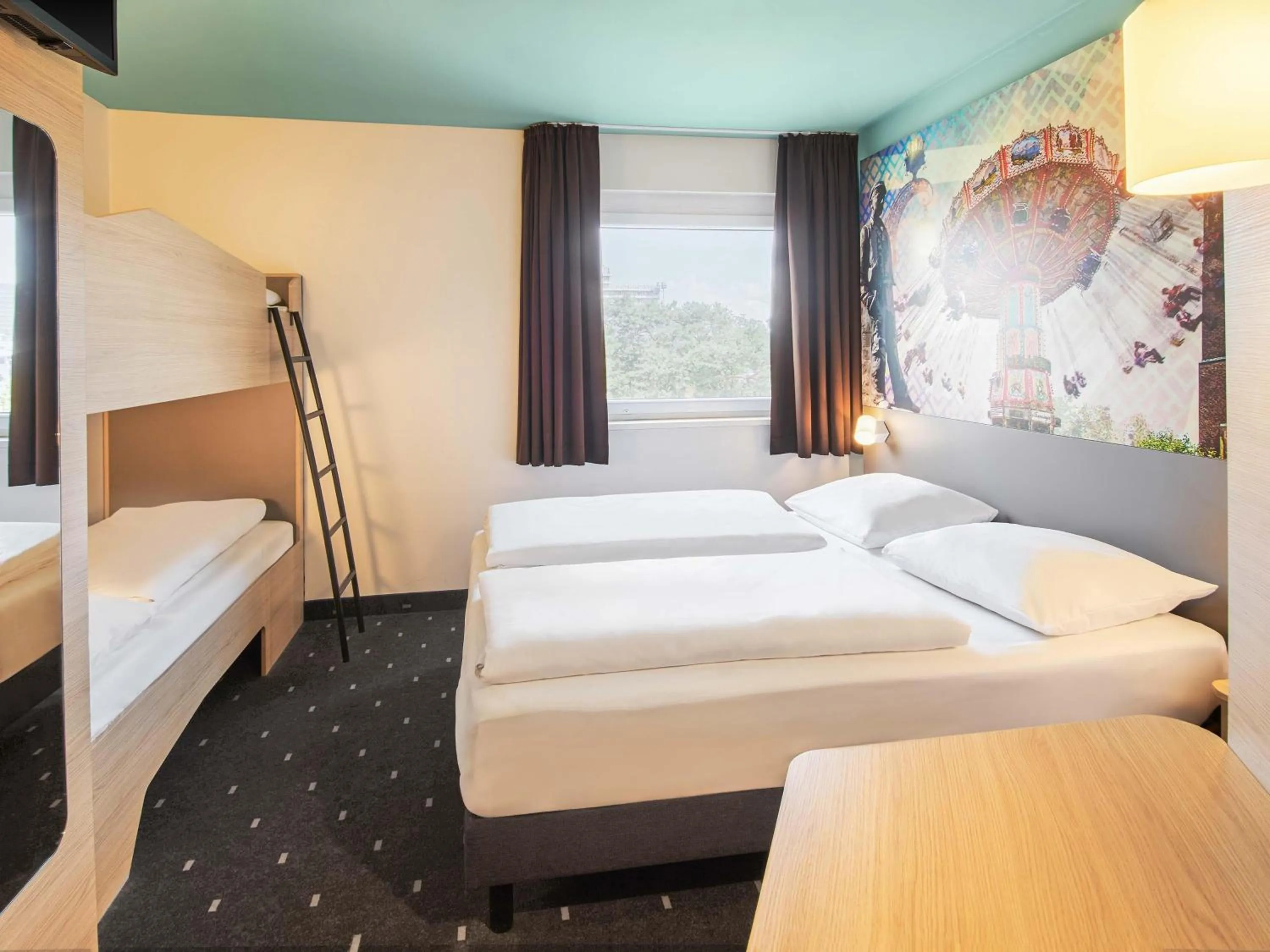 Photo of the whole room, Bed in B&B Hotel Darmstadt