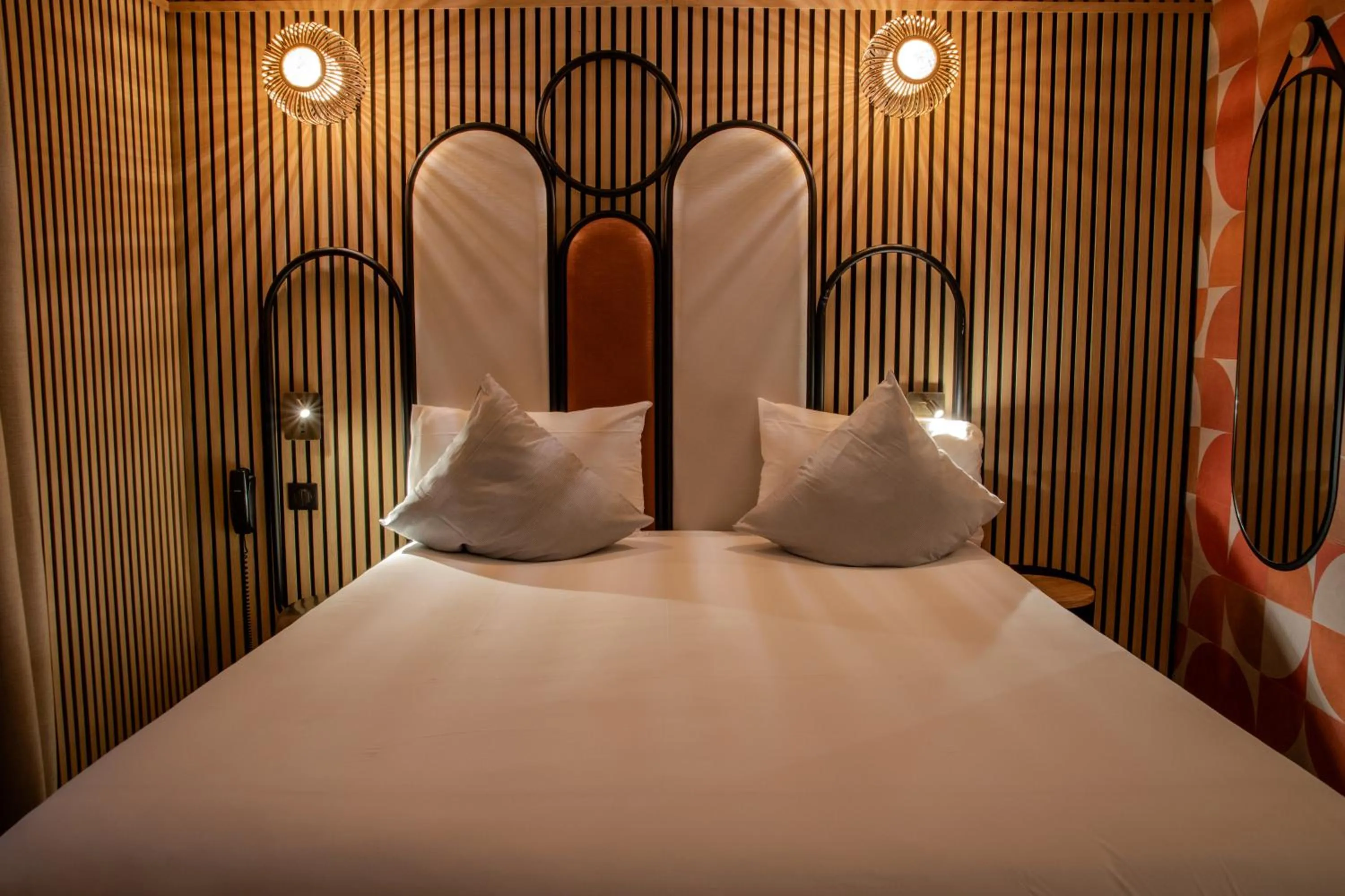 Bed in Hôtel de L'Esperance
