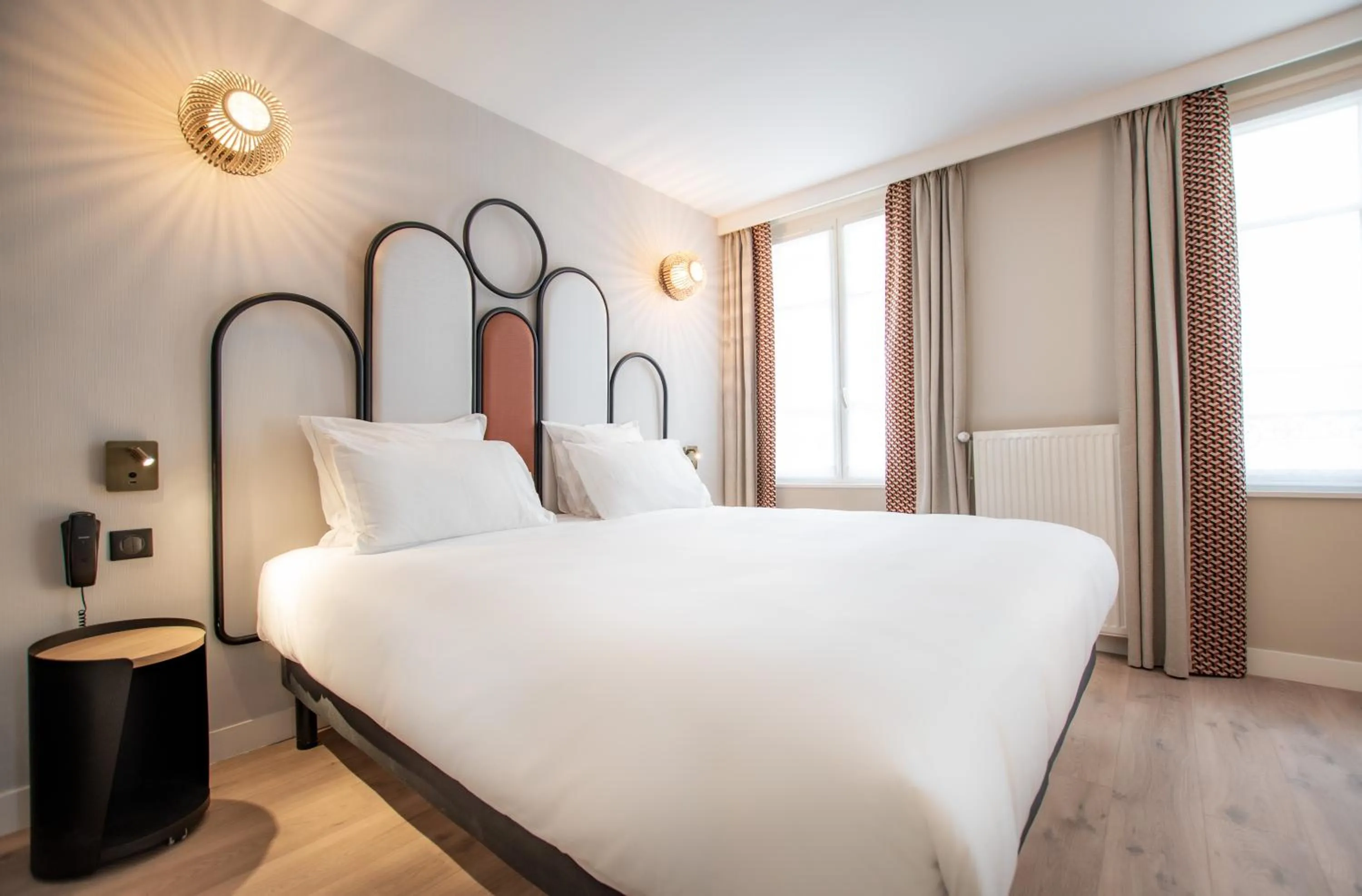 Bedroom, Bed in Hôtel de L'Esperance