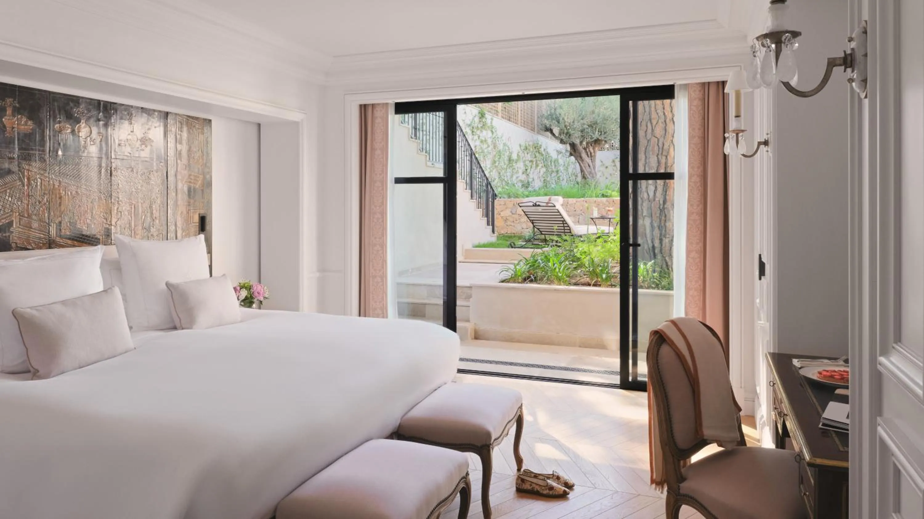 Bed in Airelles Château de la Messardière