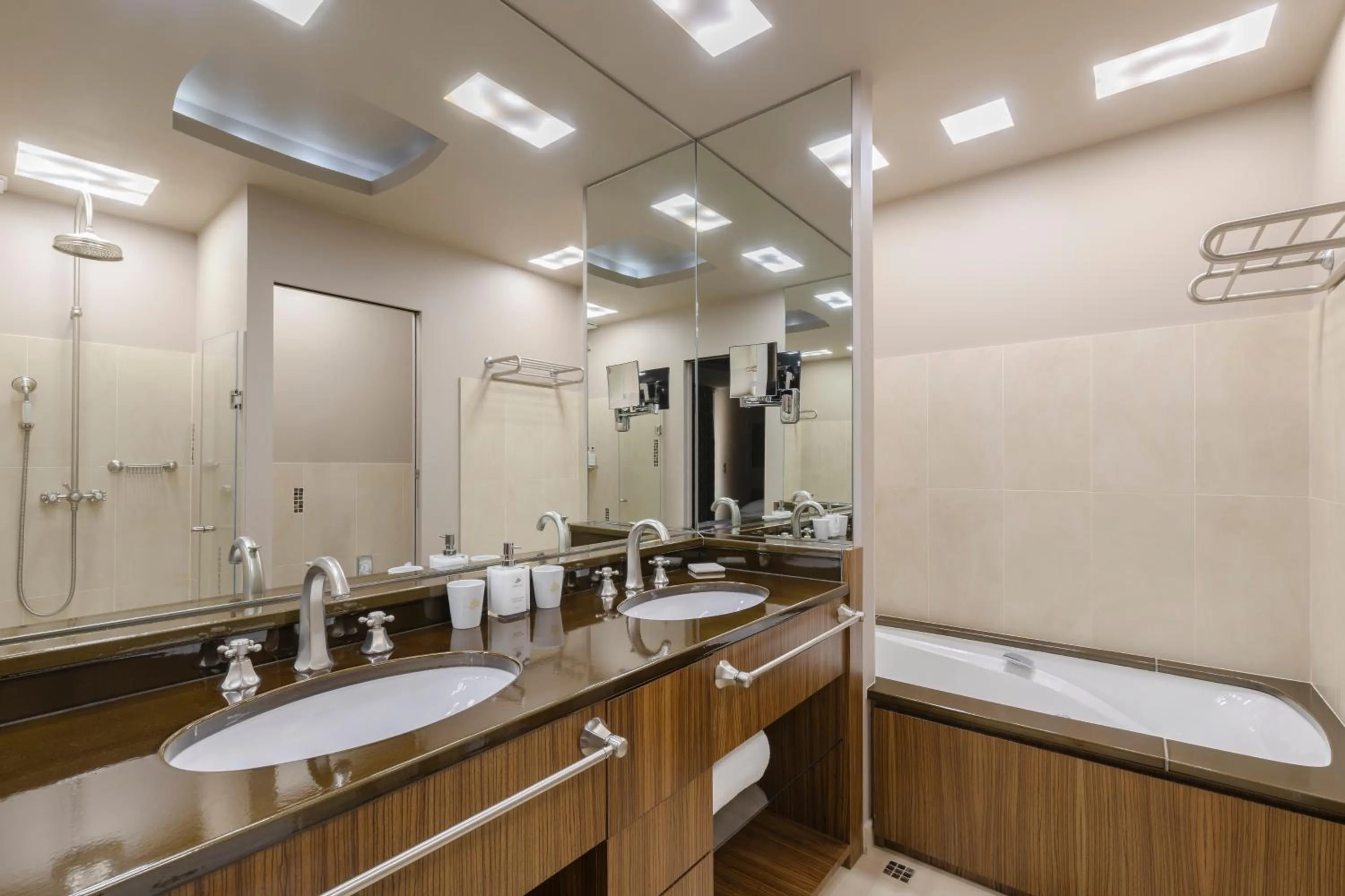 Bathroom in Airelles Château de la Messardière