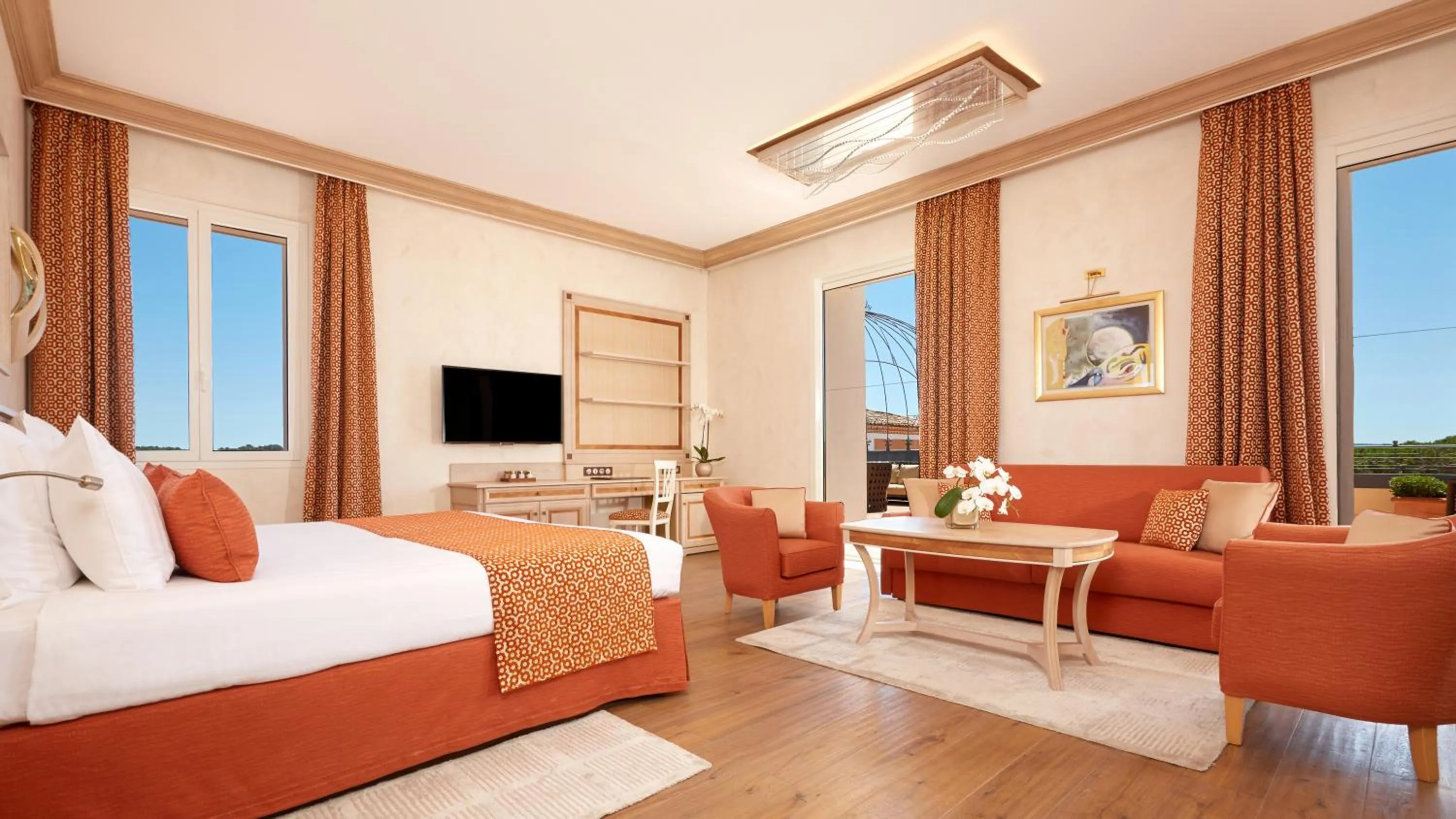 Photo of the whole room in Airelles Château de la Messardière