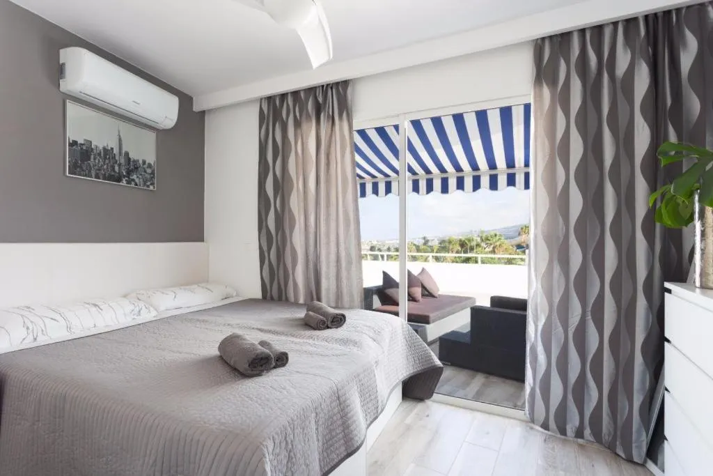 Bed in Apartment Pearl