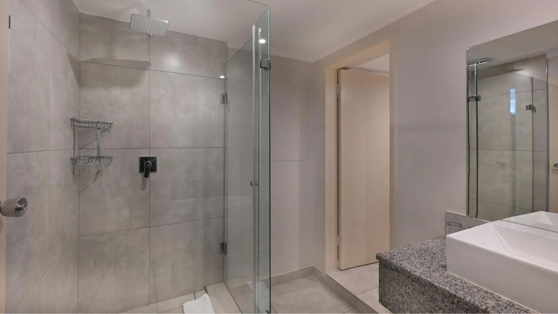 Shower in ANEW Hotel Capital Pretoria