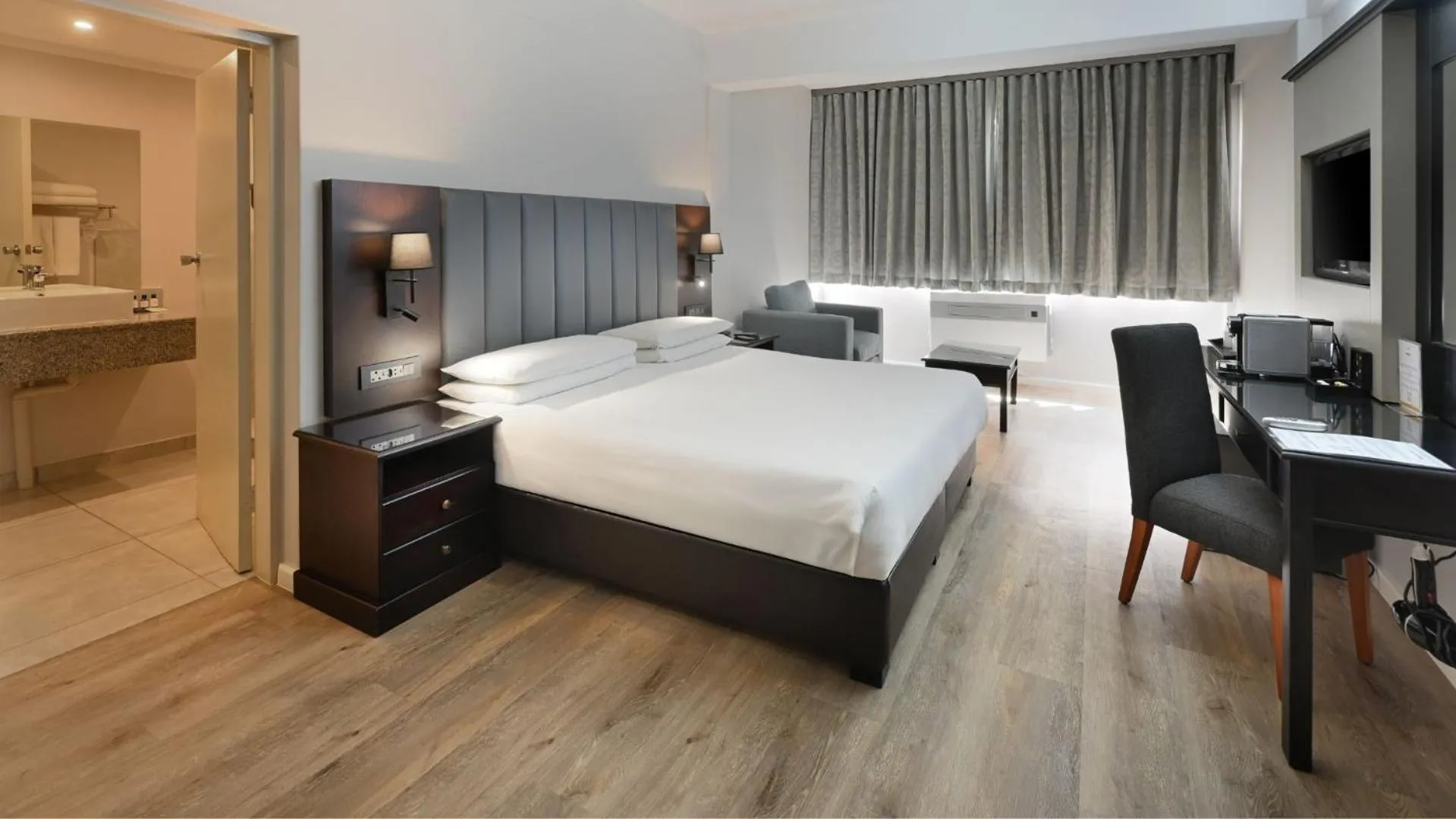 Bed in ANEW Hotel Capital Pretoria