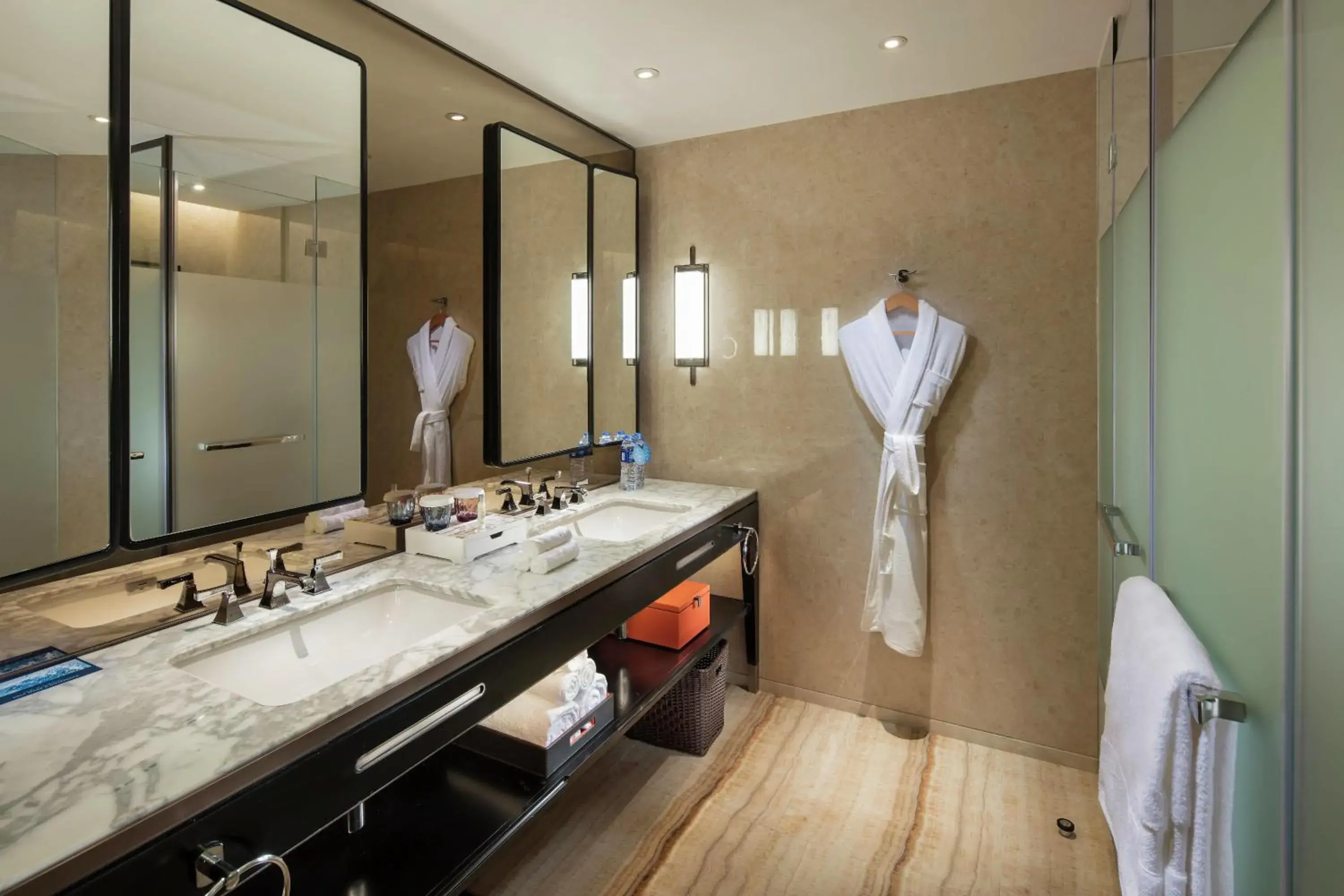 Bathroom in Hilton Fuzhou Bathroom in Hilton Fuzhou