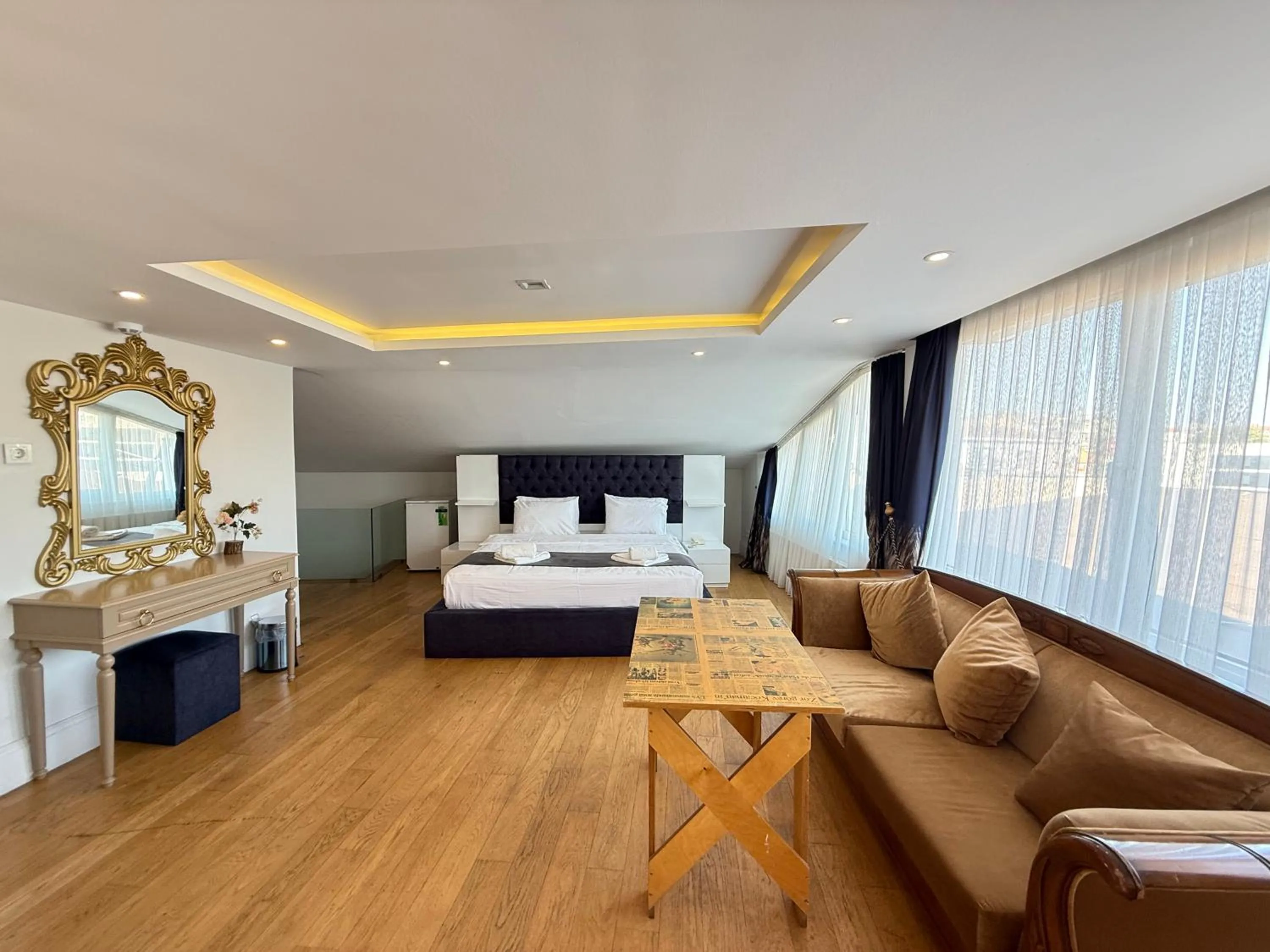 Photo of the whole room, Bed in Hotel Next2