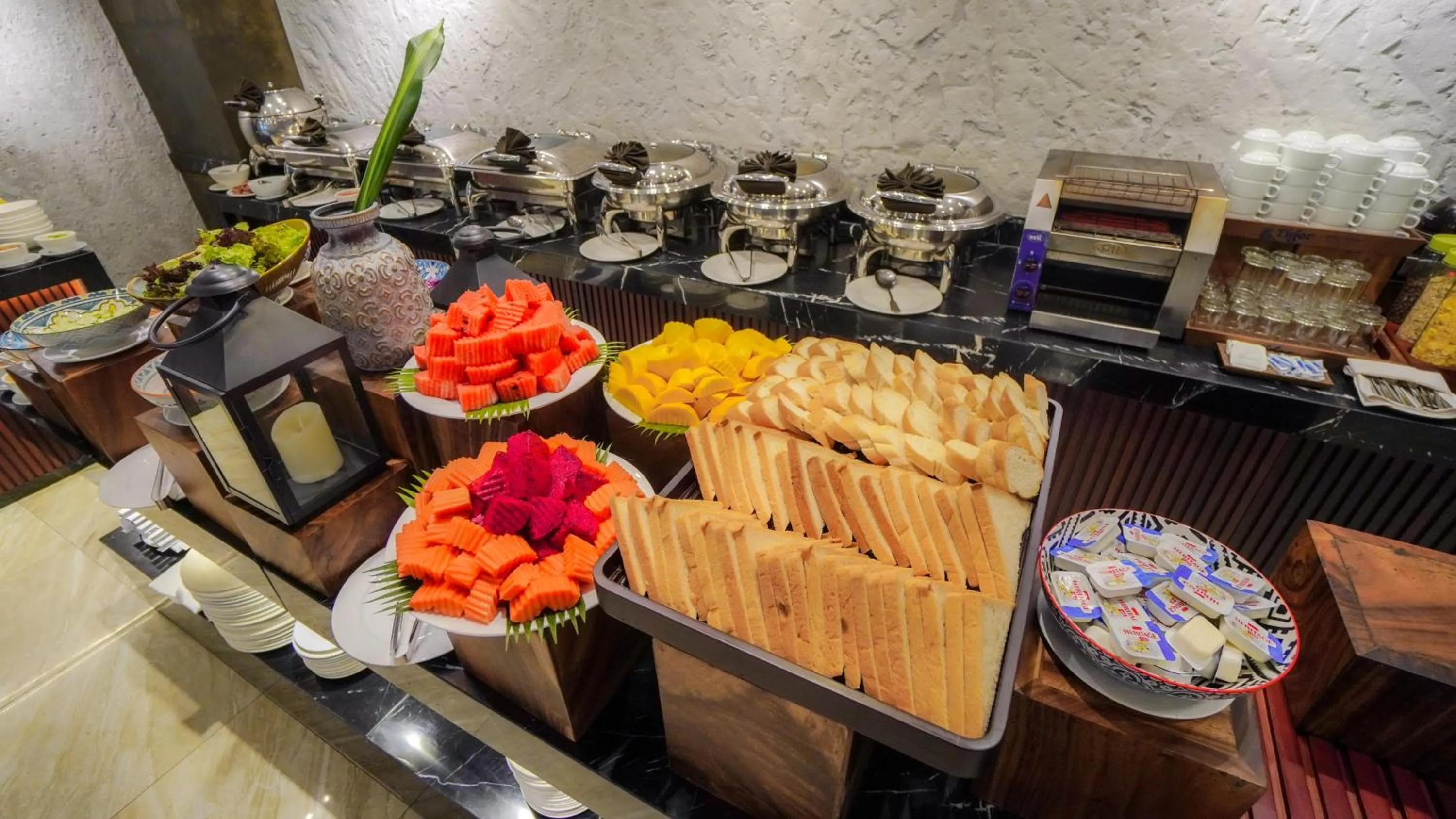 Food and drinks in SIM Boutique Hotel