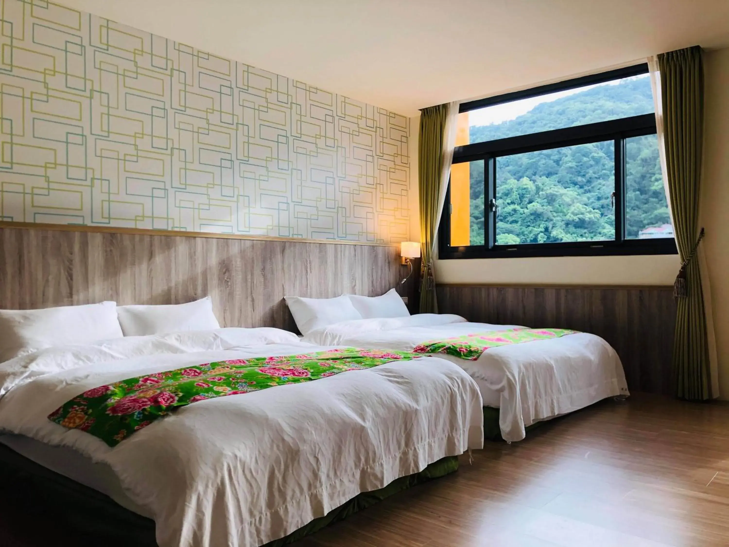 Family Suite with Balcony in 南庄漫晨旅店Nanzhuang Manchen B&B Family Suite with Balcony in 南庄漫晨旅店Nanzhuang Manchen B&B