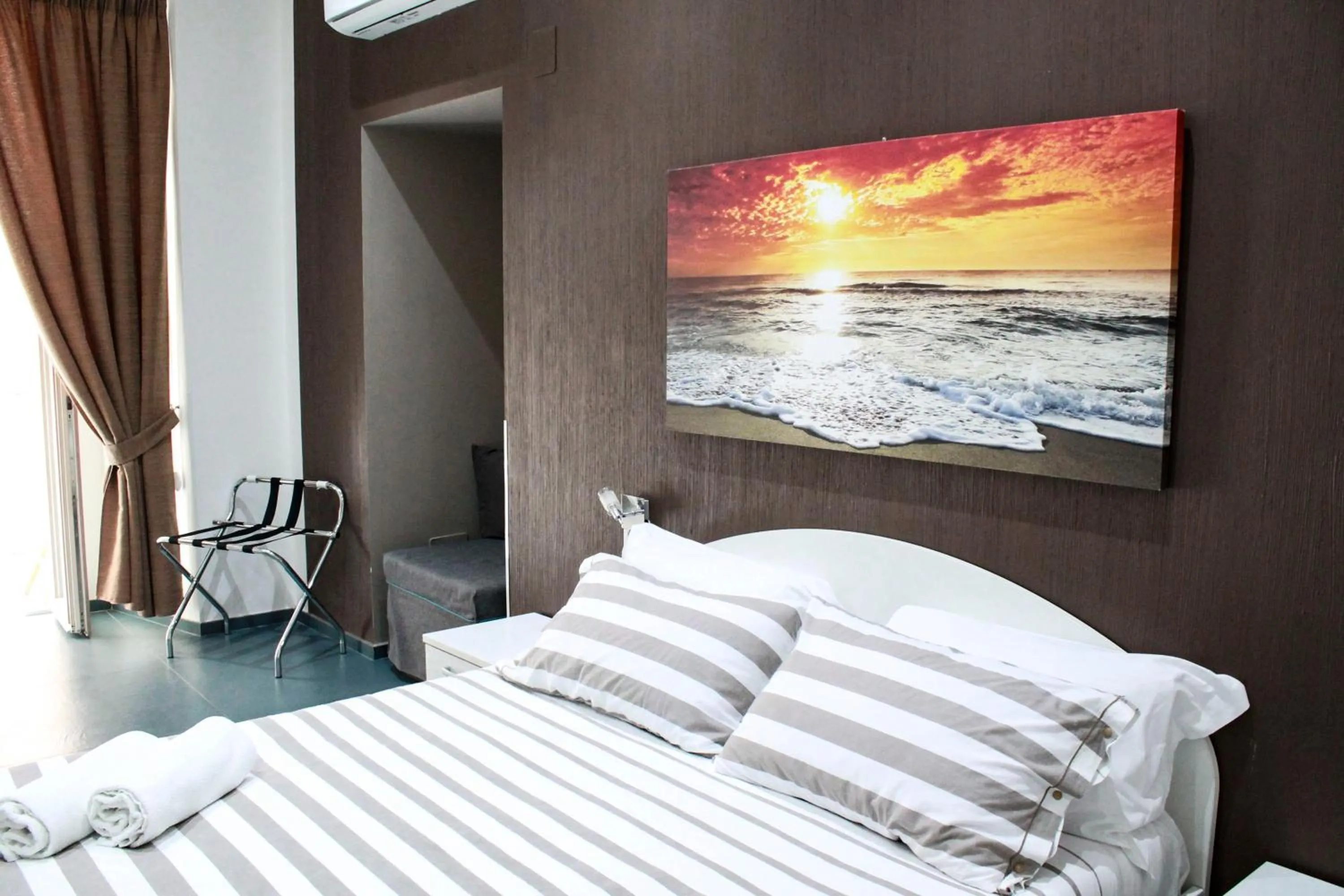 Bed in Mascalzone latino luxury rooms