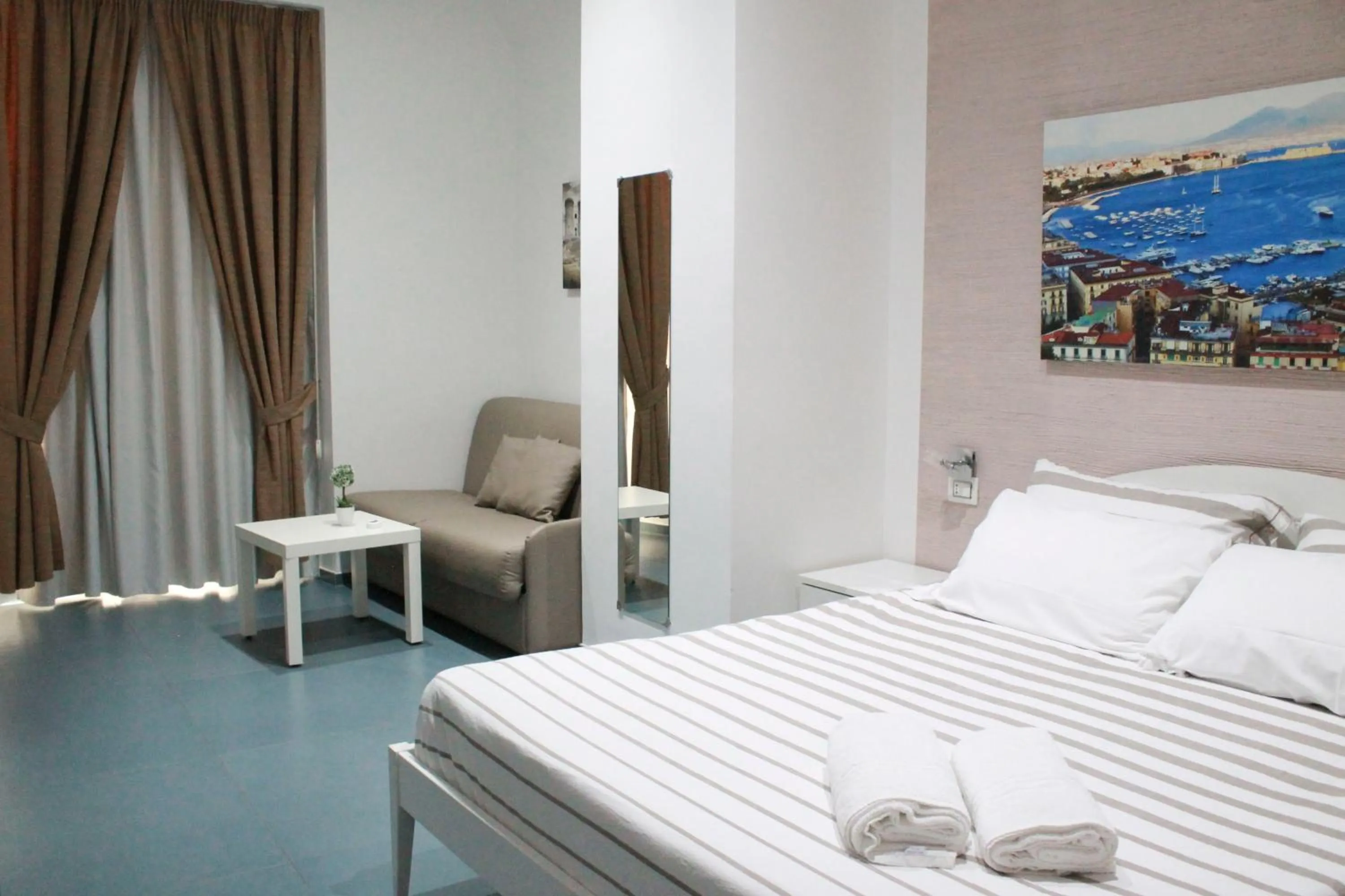 Bedroom, Bed in Mascalzone latino luxury rooms