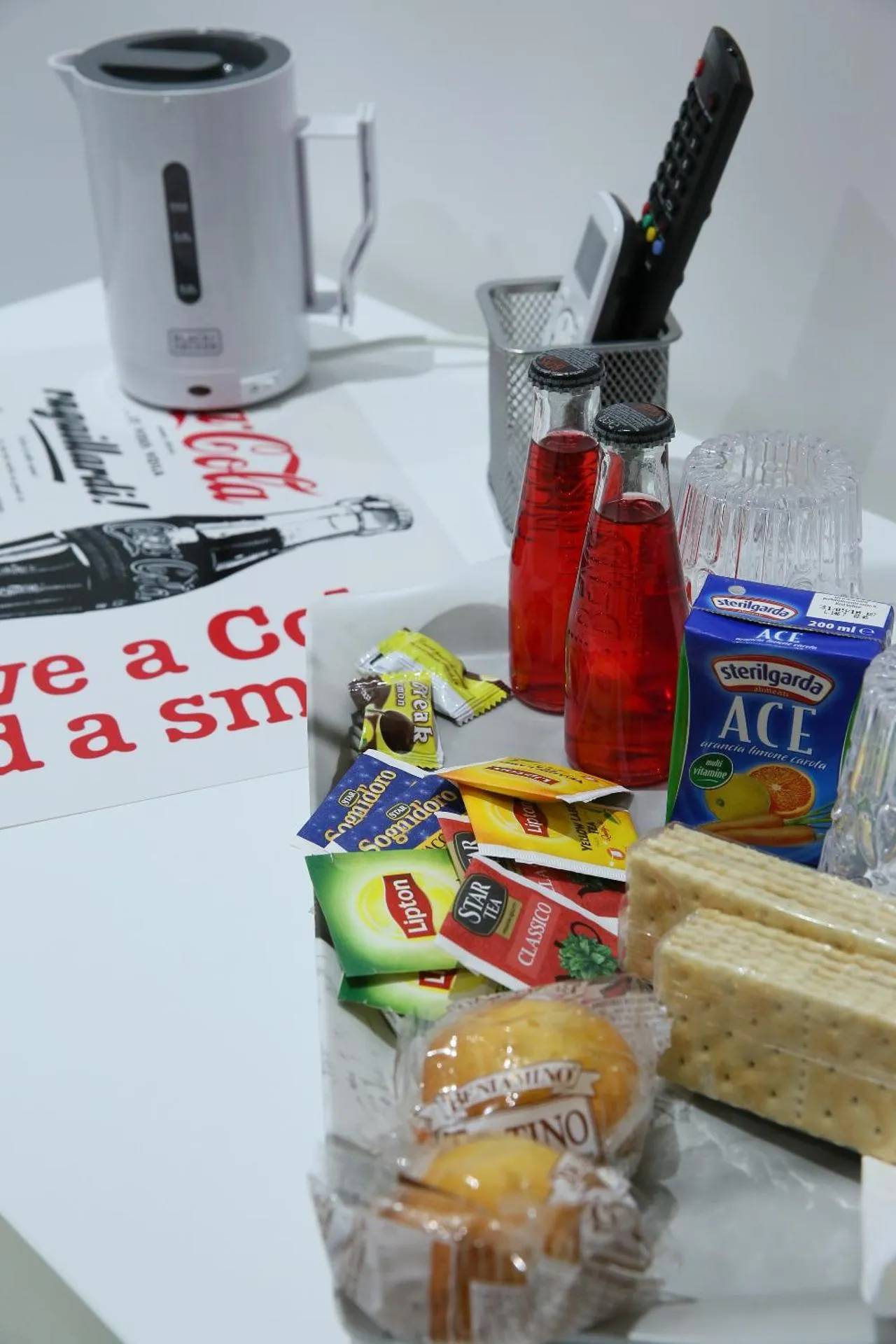 Food and drinks in Mascalzone latino luxury rooms