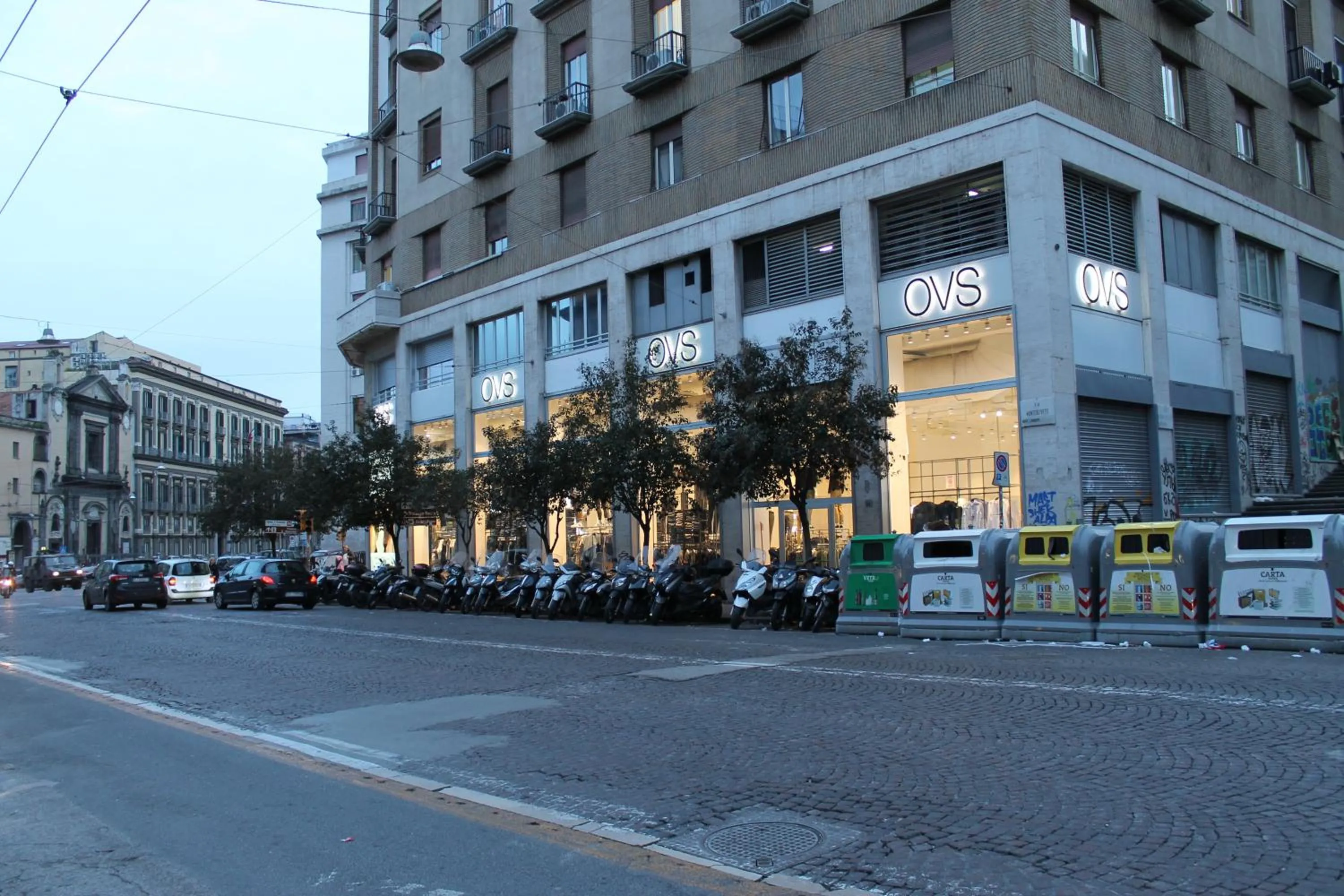 People in Mascalzone latino luxury rooms