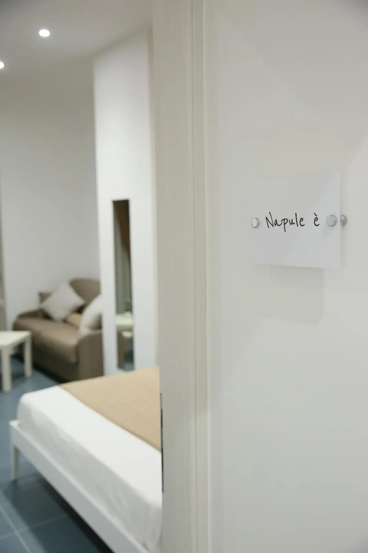 Decorative detail, Bed in Mascalzone latino luxury rooms