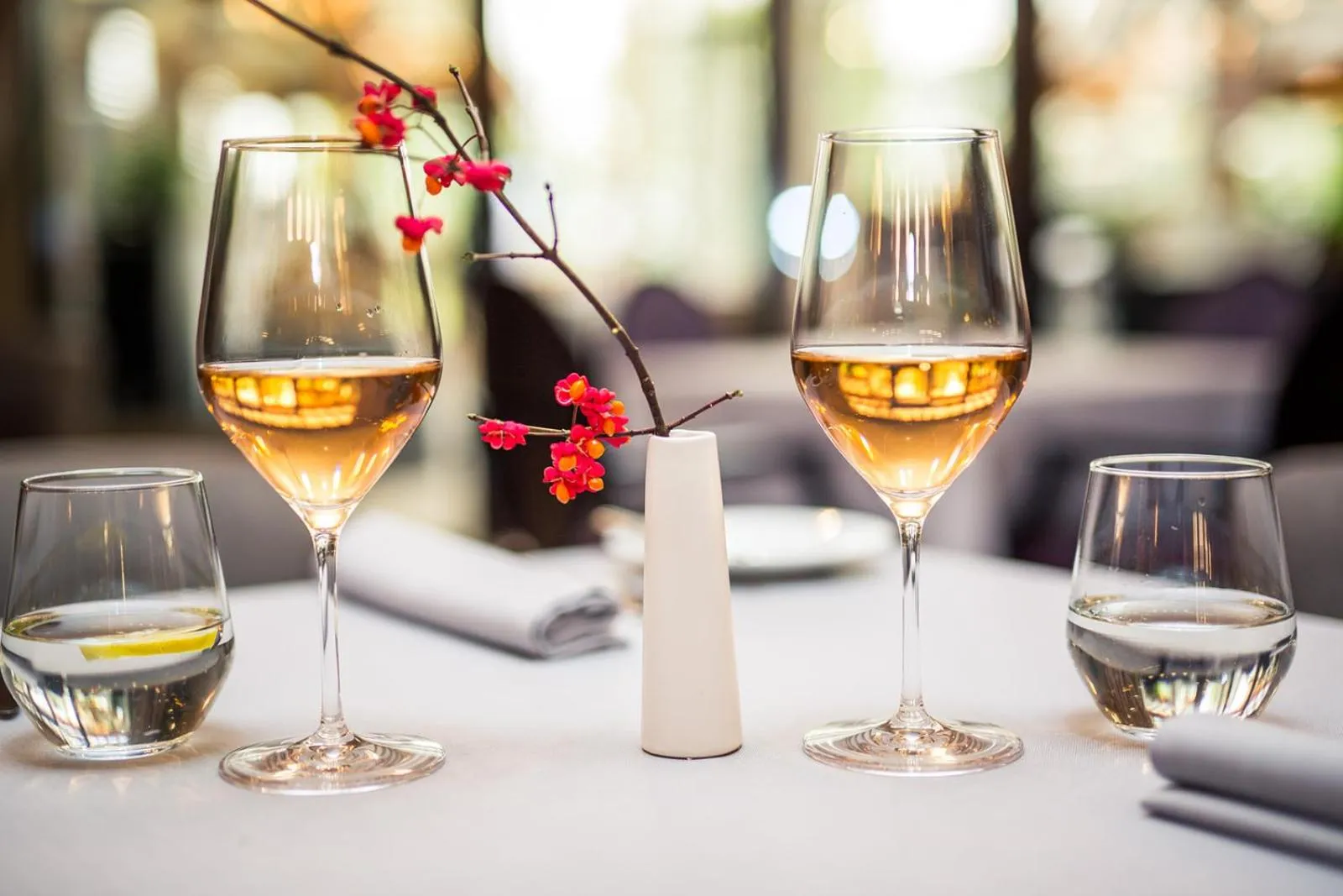 Restaurant/places to eat in Baltvilla