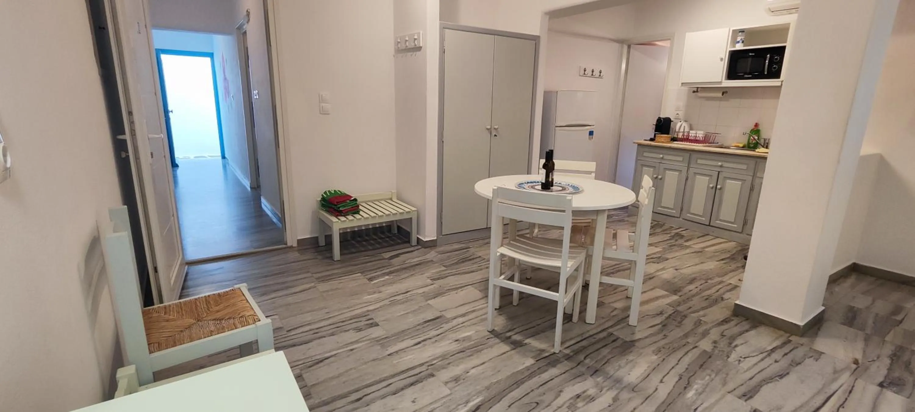 Kitchen or kitchenette in Ragousis Apartments