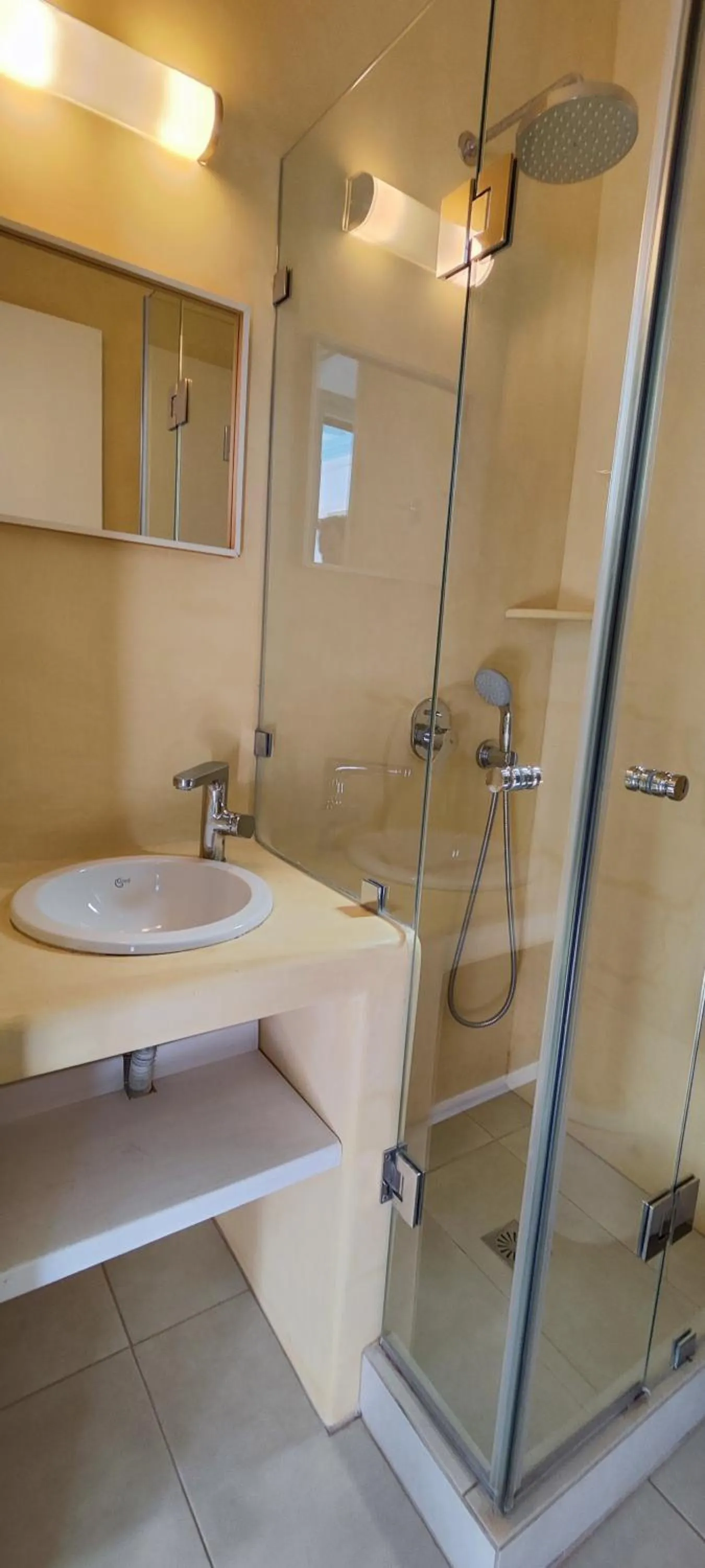 Shower in Ragousis Apartments