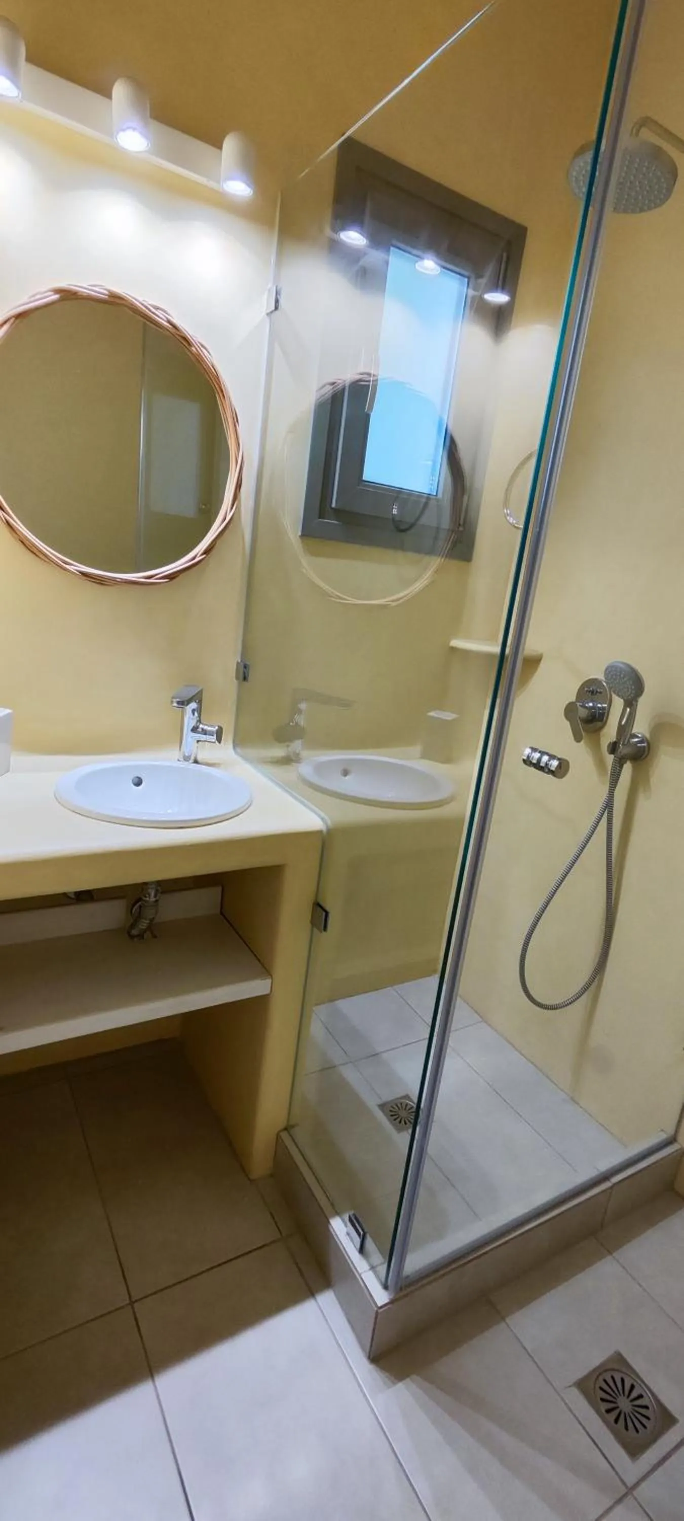 Shower in Ragousis Apartments