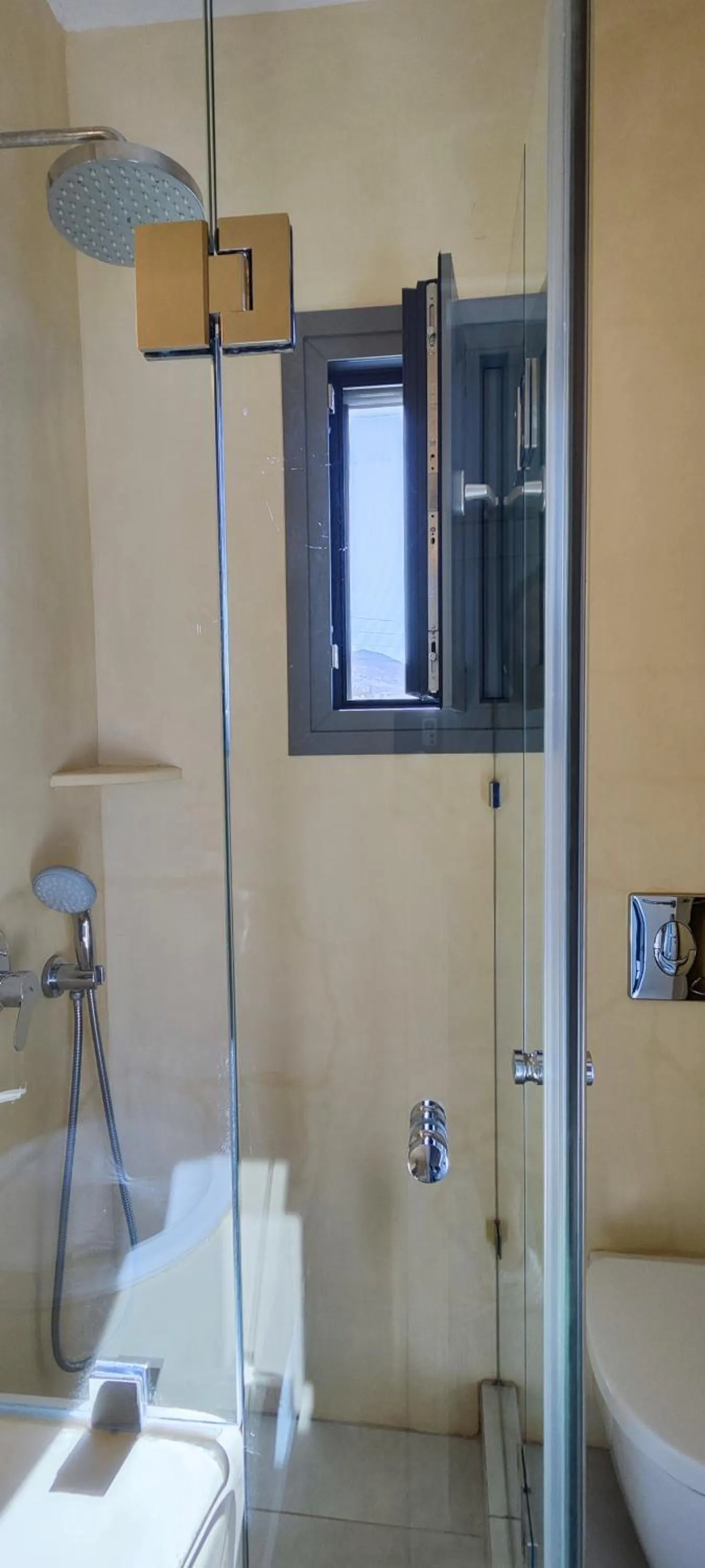 Shower in Ragousis Apartments