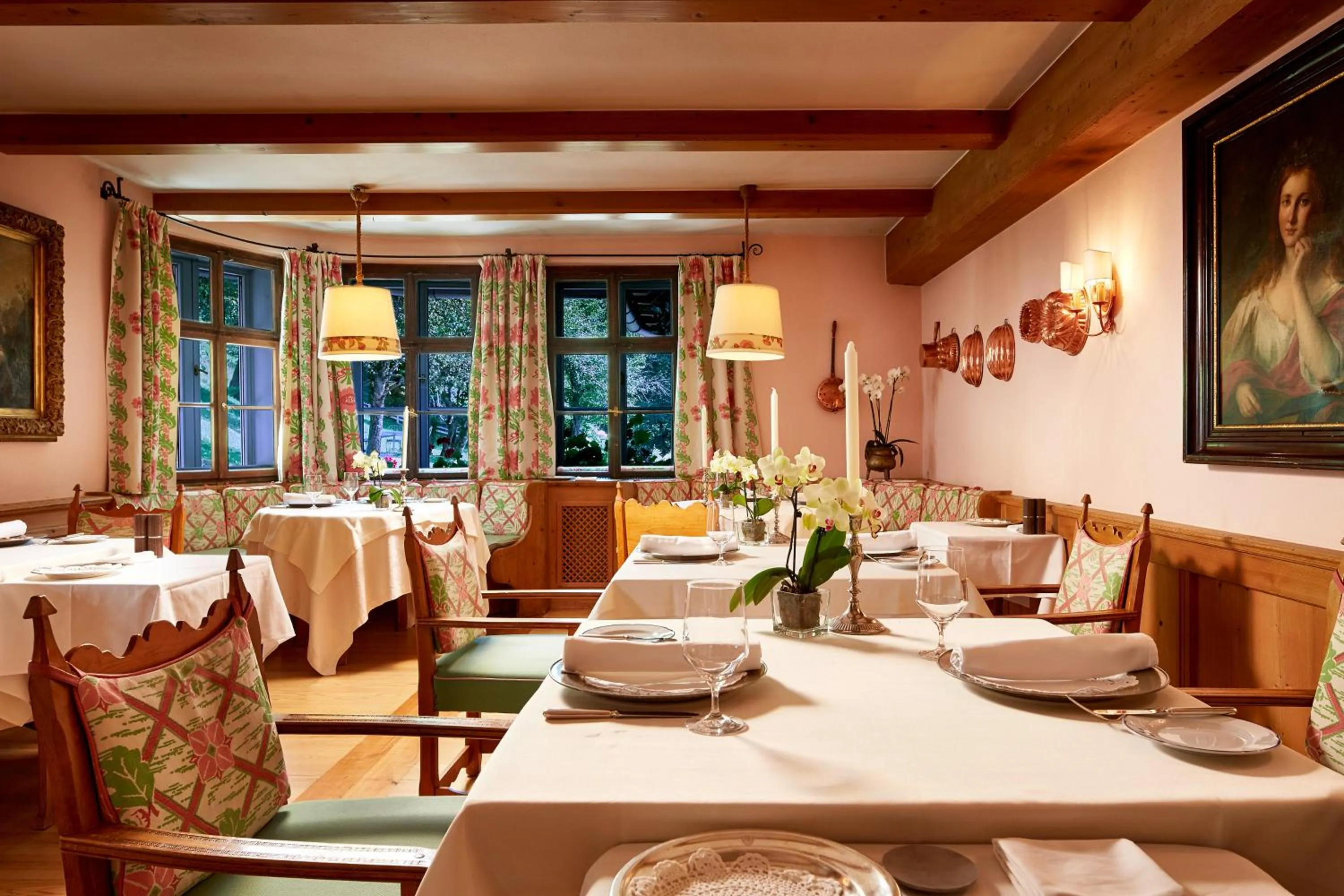 Restaurant/places to eat in Tennerhof Luxury Chalets