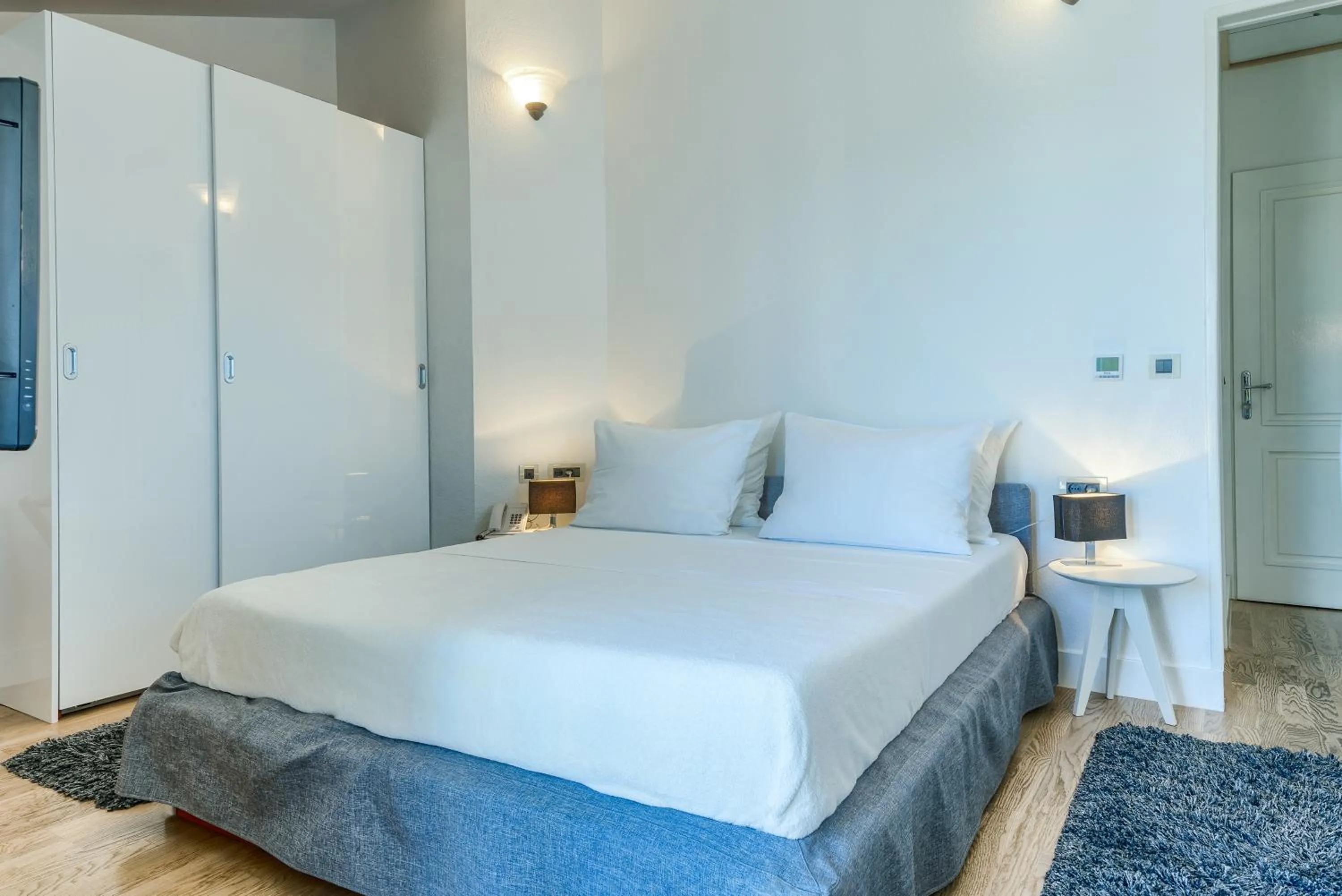 Bed in Hotel Riva Kaštela with swimming pool