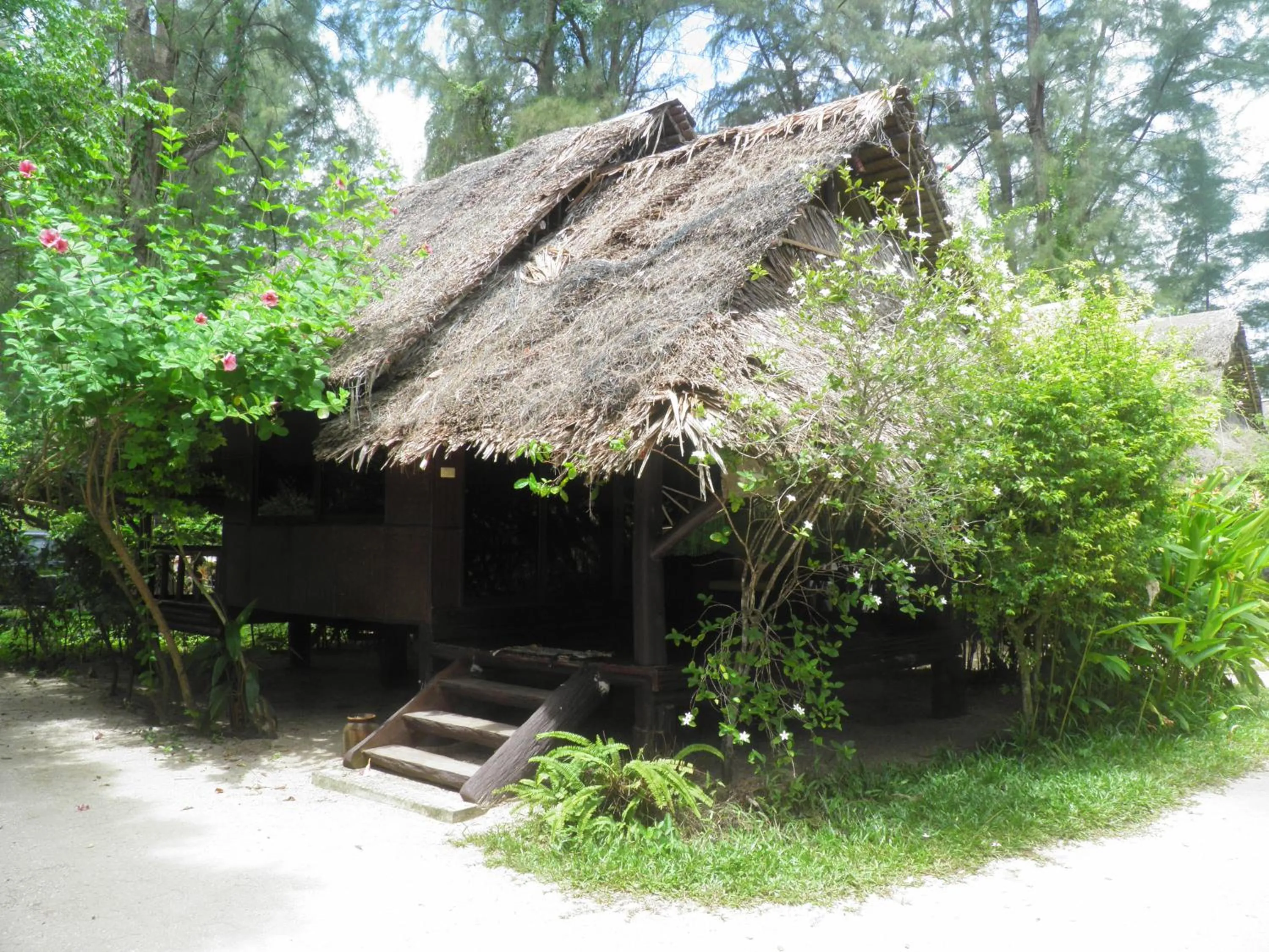 Fisherman's Hut , ขนำชาวเลโฮมสเตย์