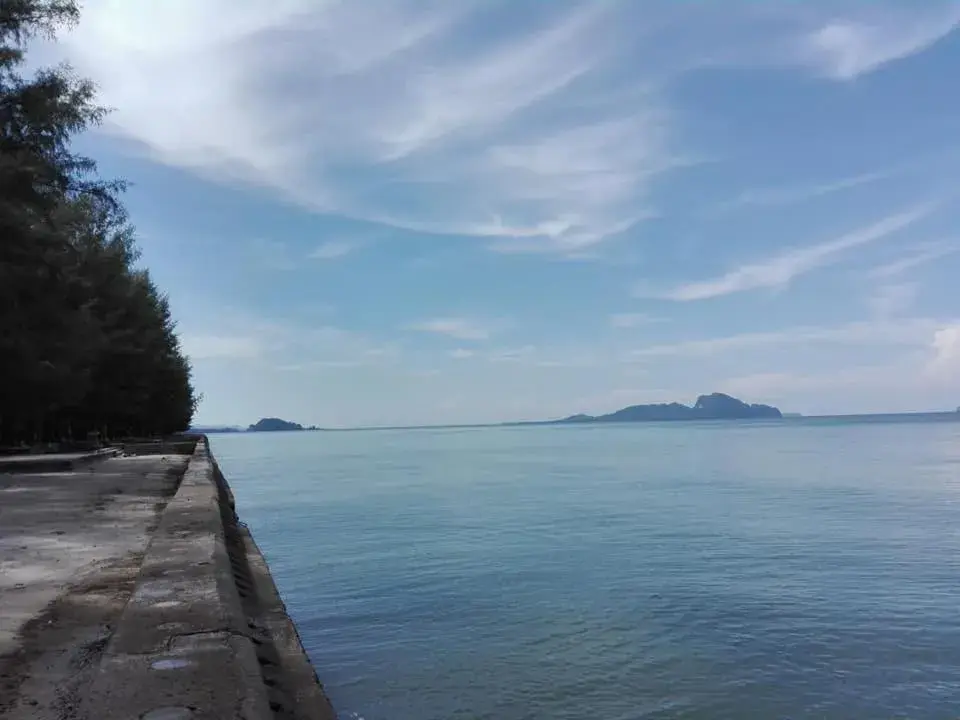 Property building in Fisherman's Hut , ขนำชาวเลโฮมสเตย์ Property building in Fisherman's Hut , ขนำชาวเลโฮมสเตย์