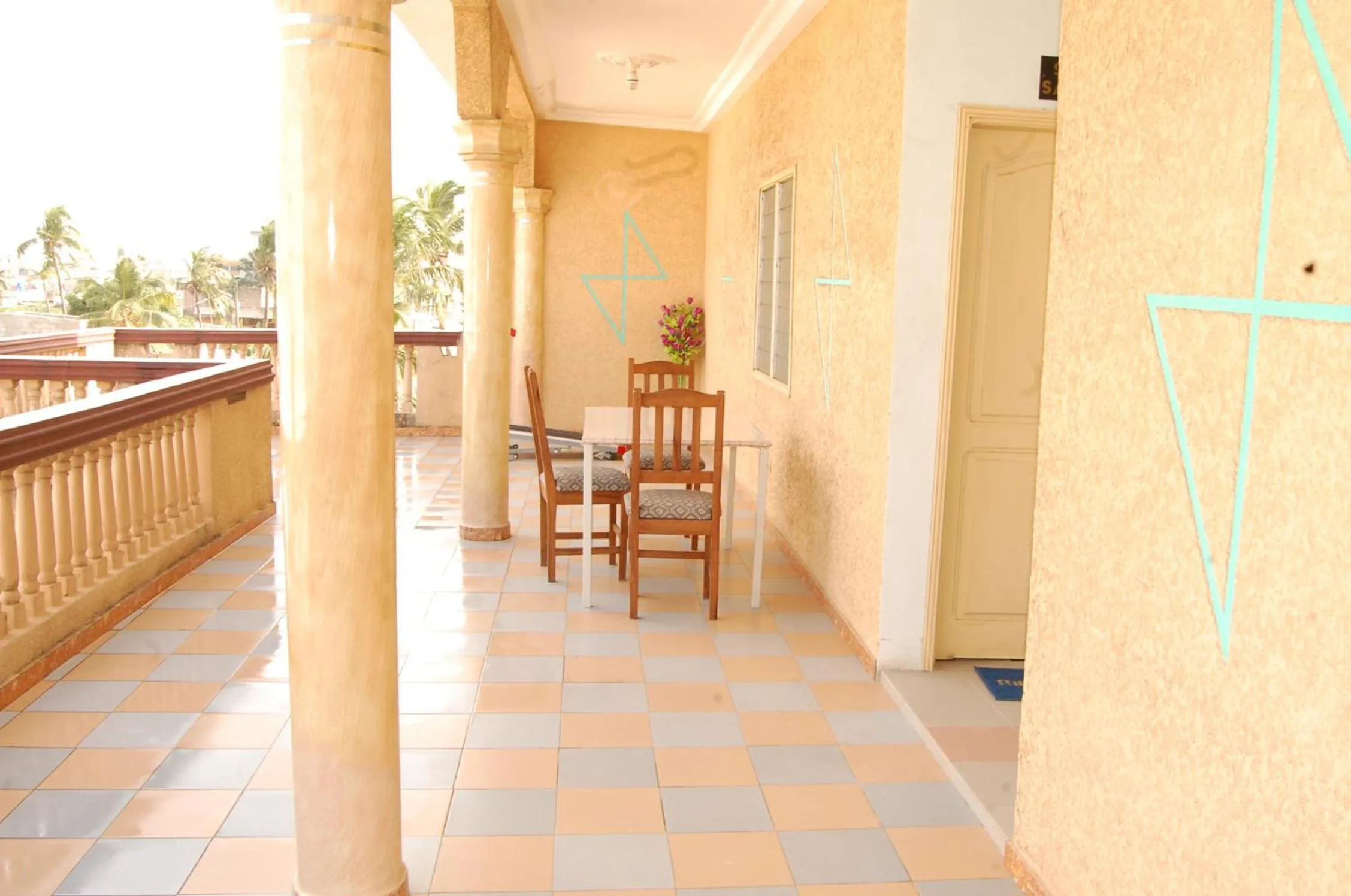 Patio in Hotel Safari COTONOU