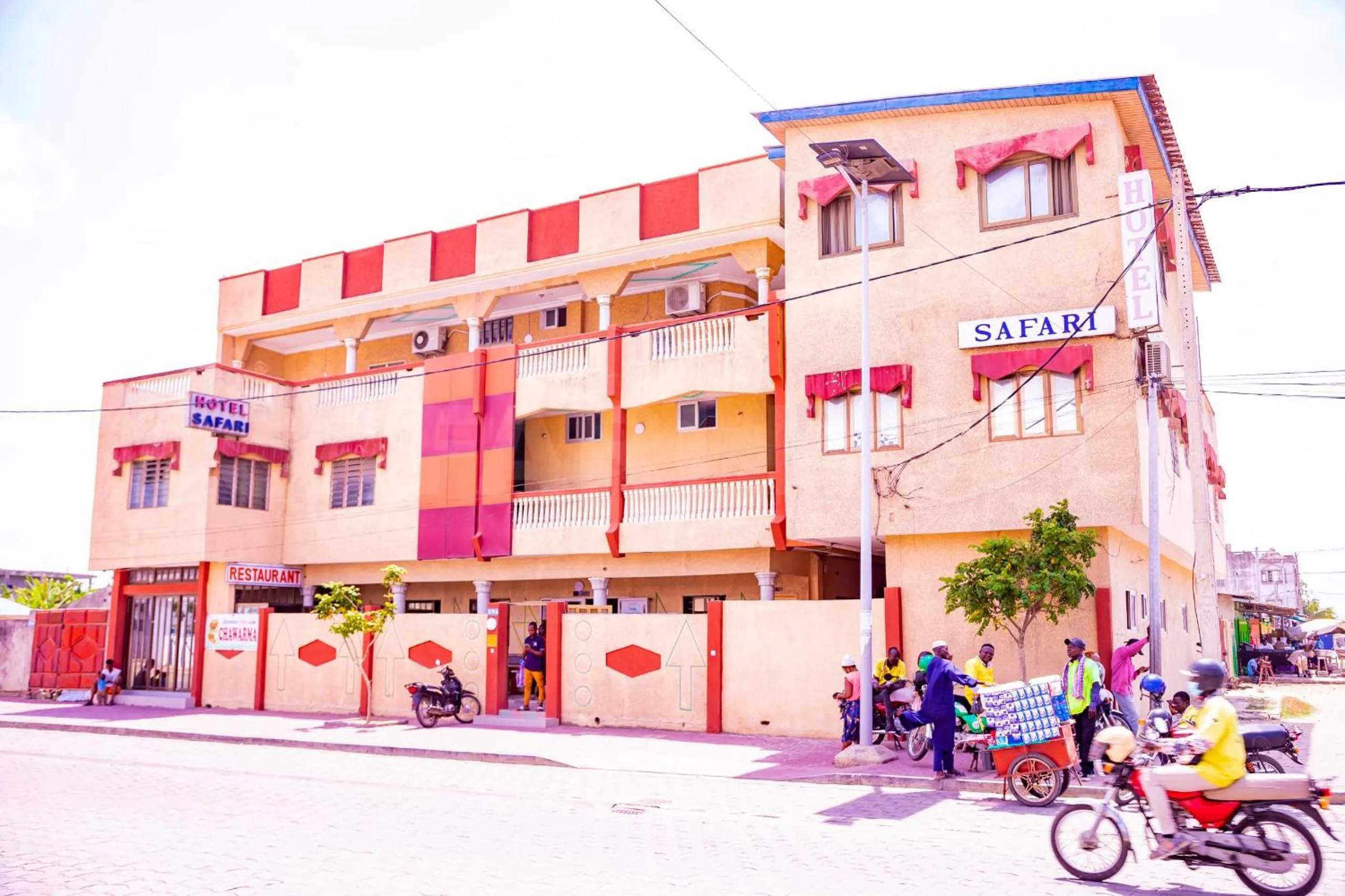Property building in Hotel Safari COTONOU