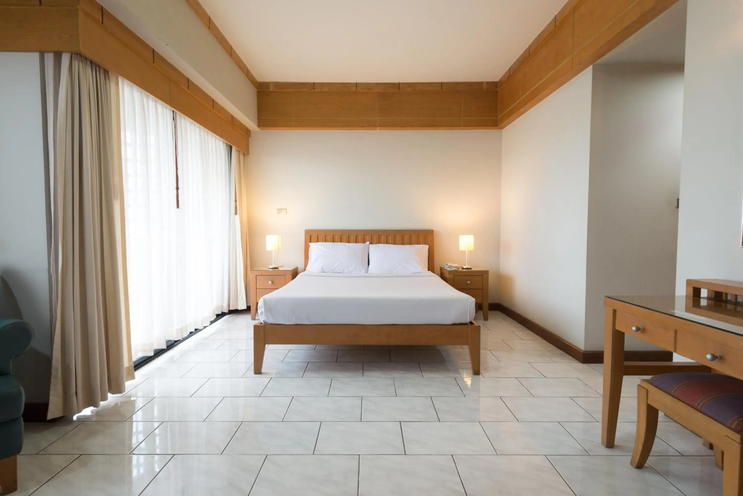 Double Room with Shower in Baan Pratoom Double Room with Shower in Baan Pratoom