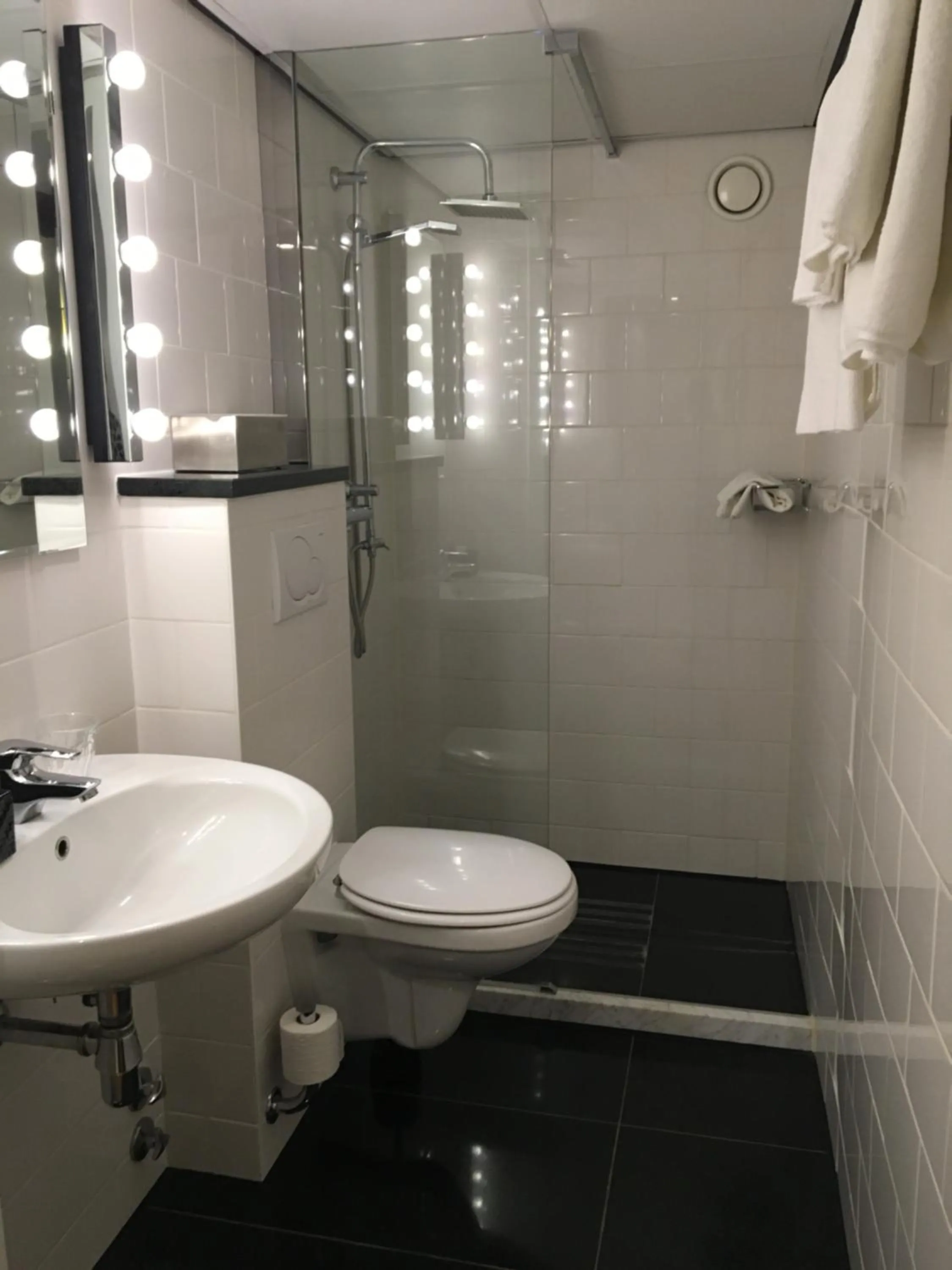 Bathroom in Chambres D'Hotes Rekko