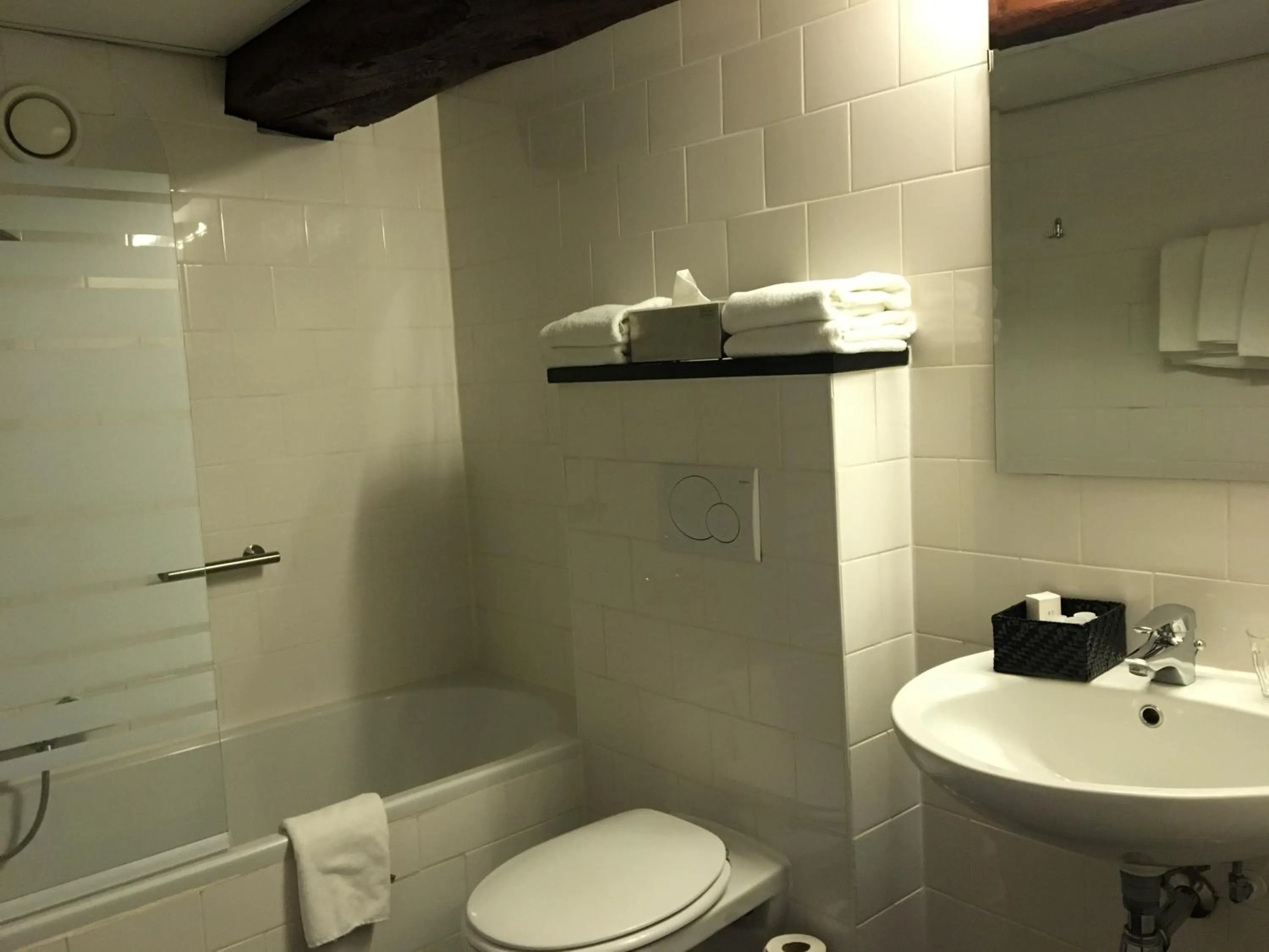 Bathroom in Chambres D'Hotes Rekko