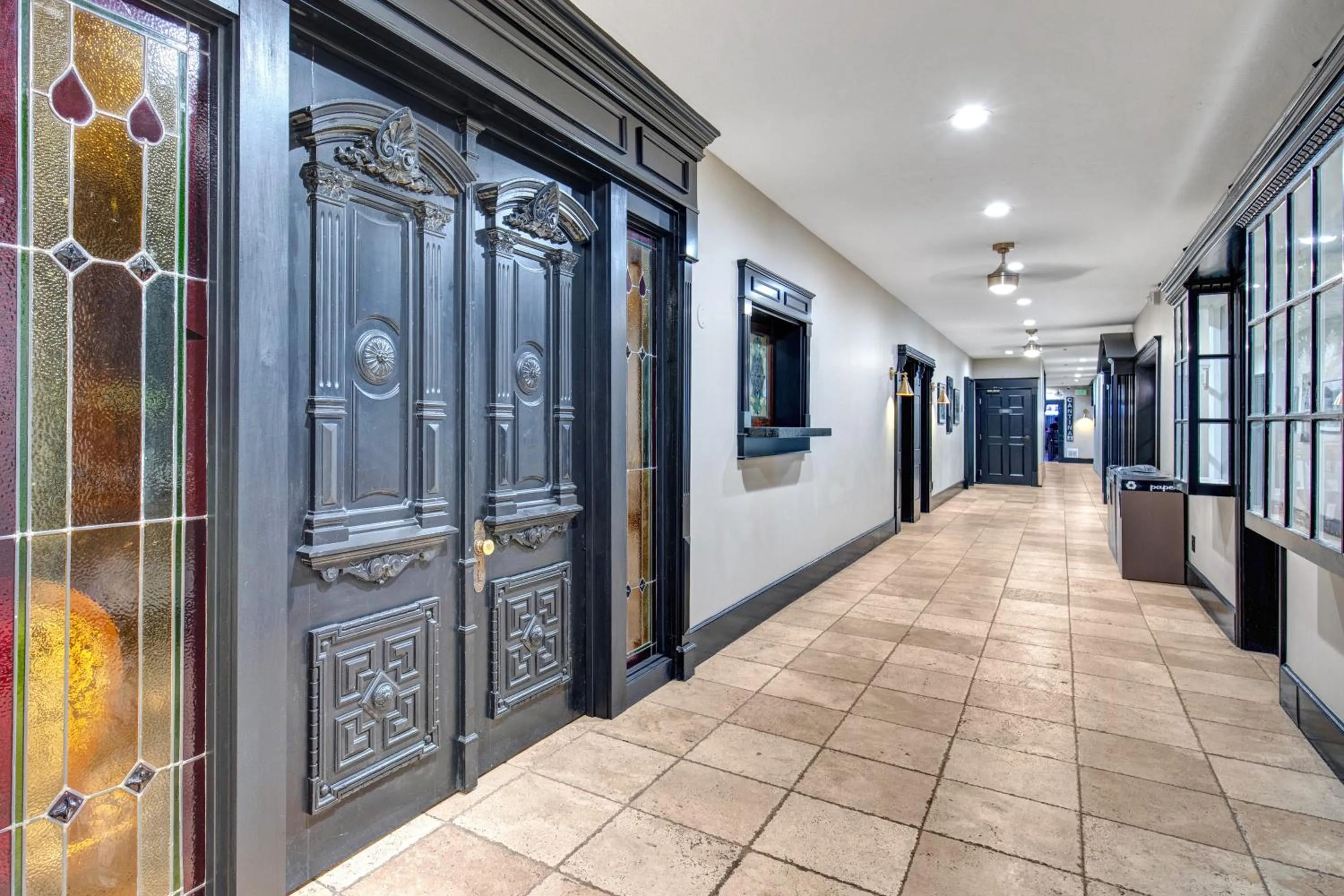 Treasure Mountain Inn