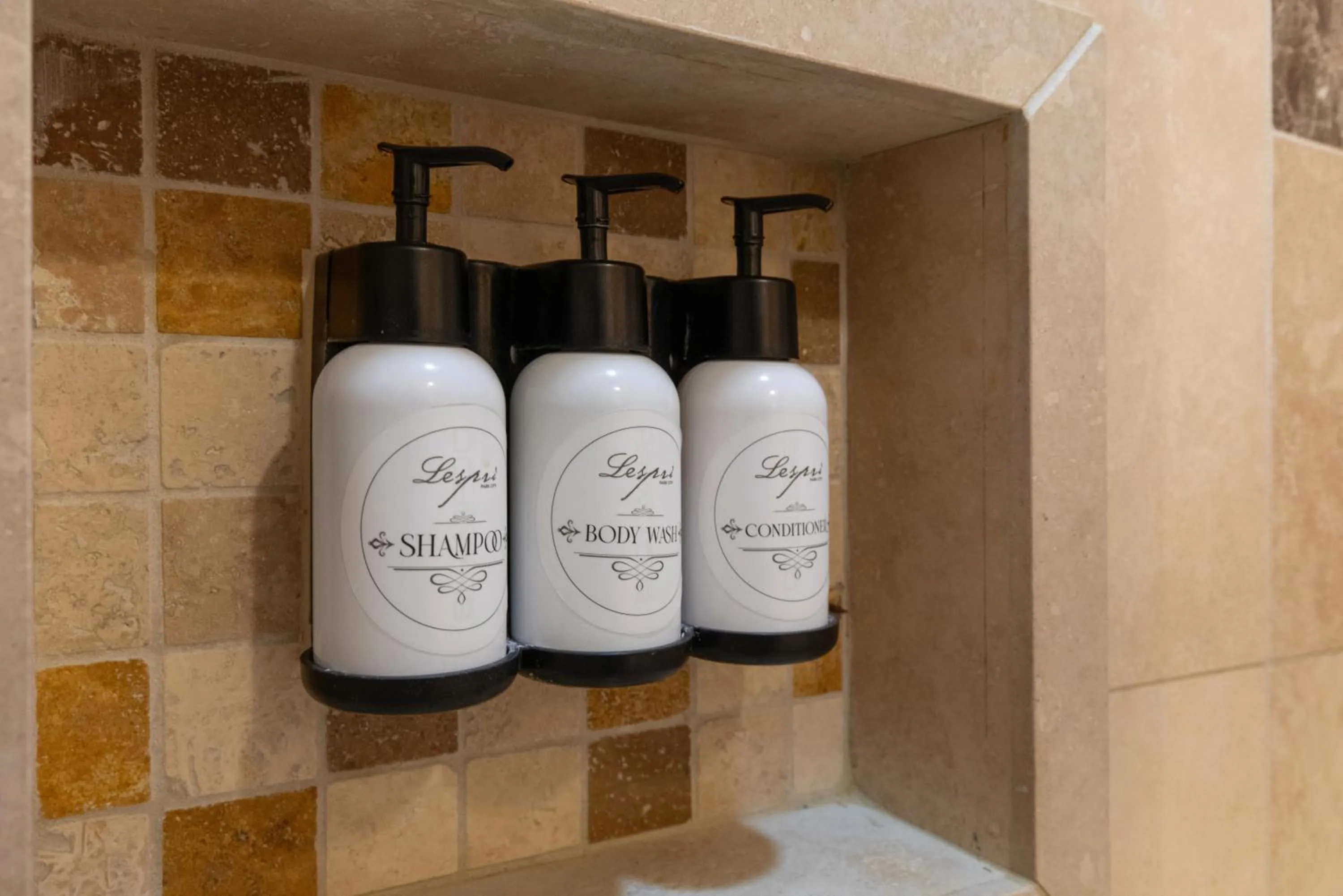 Treasure Mountain Inn