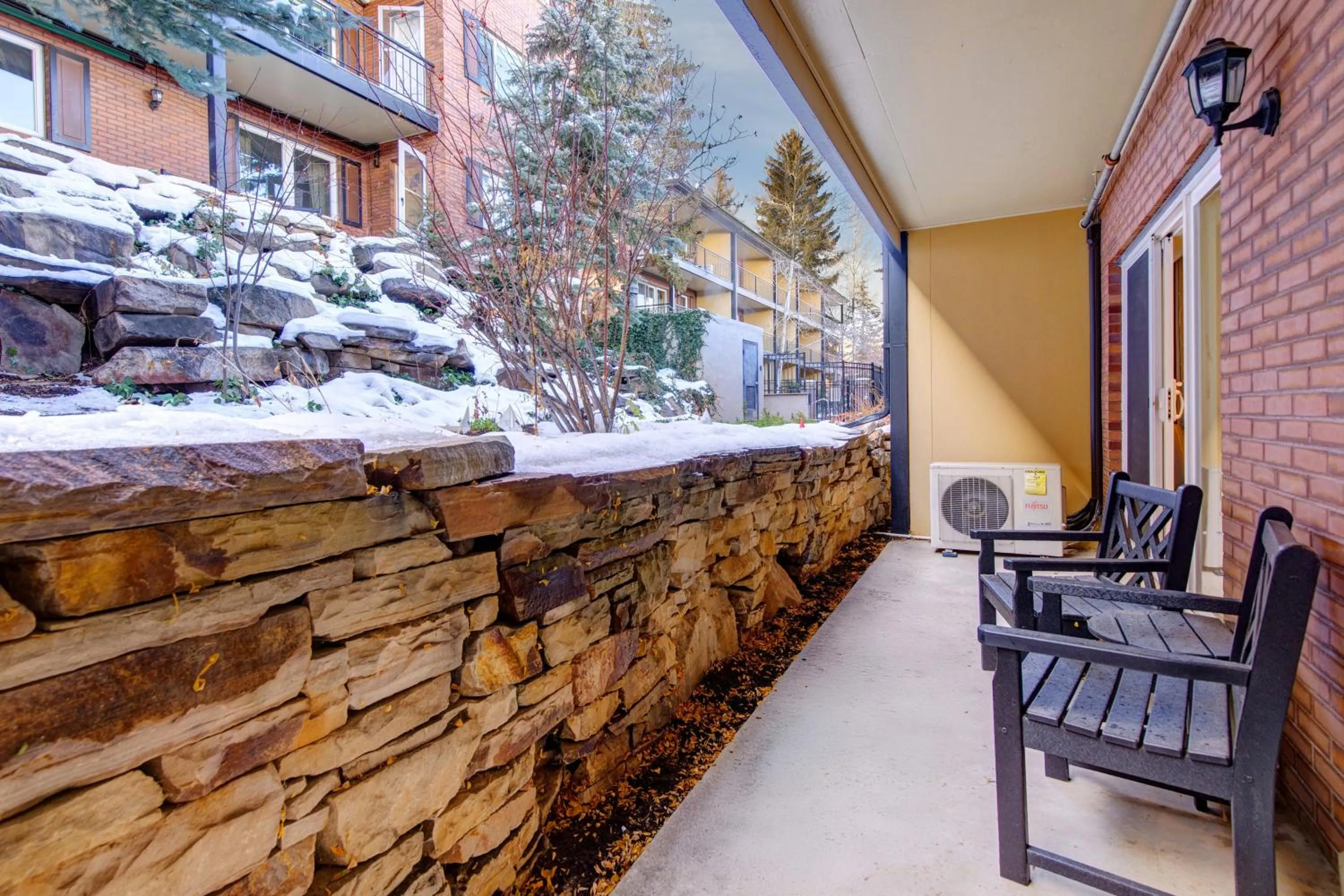 Treasure Mountain Inn