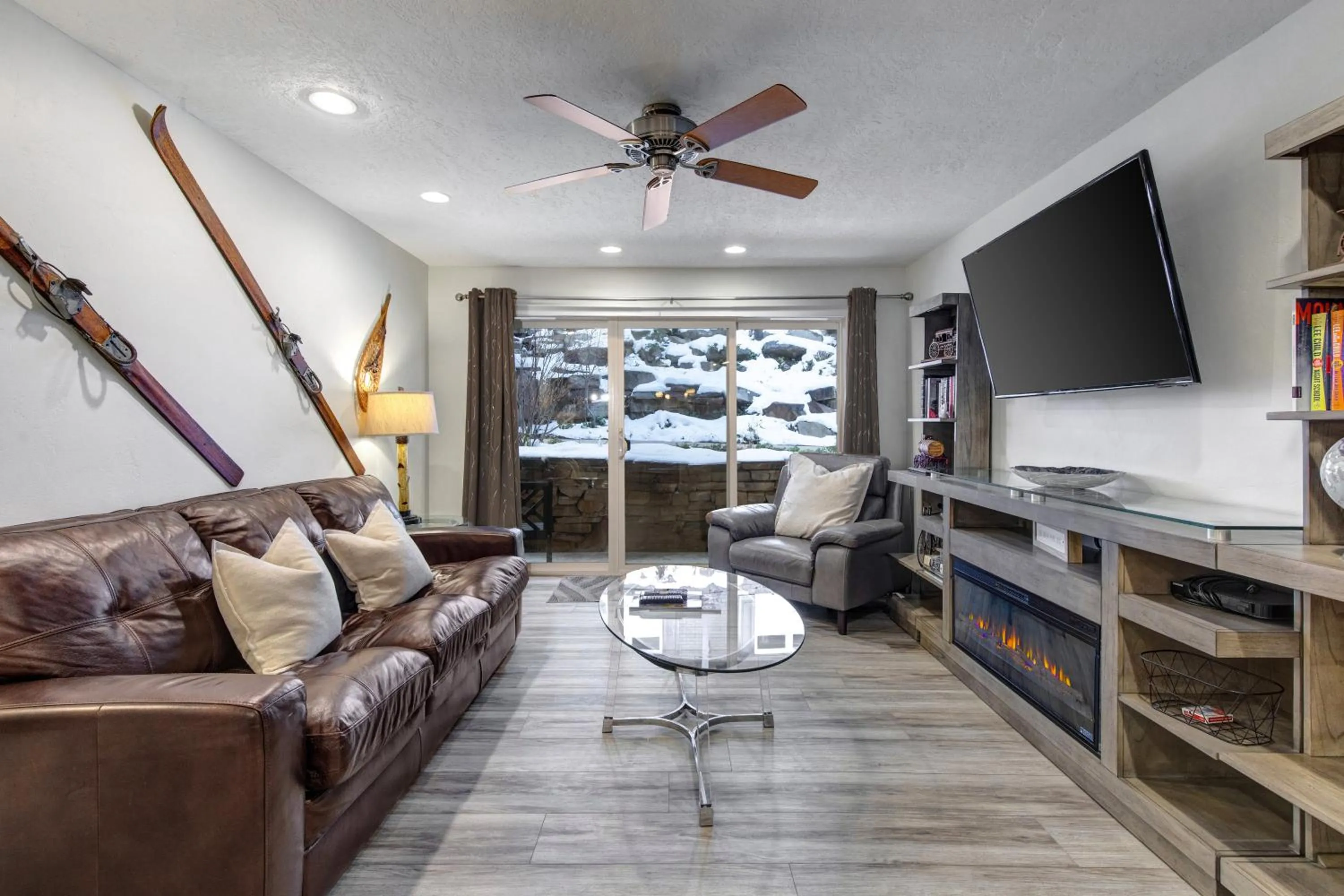 Treasure Mountain Inn