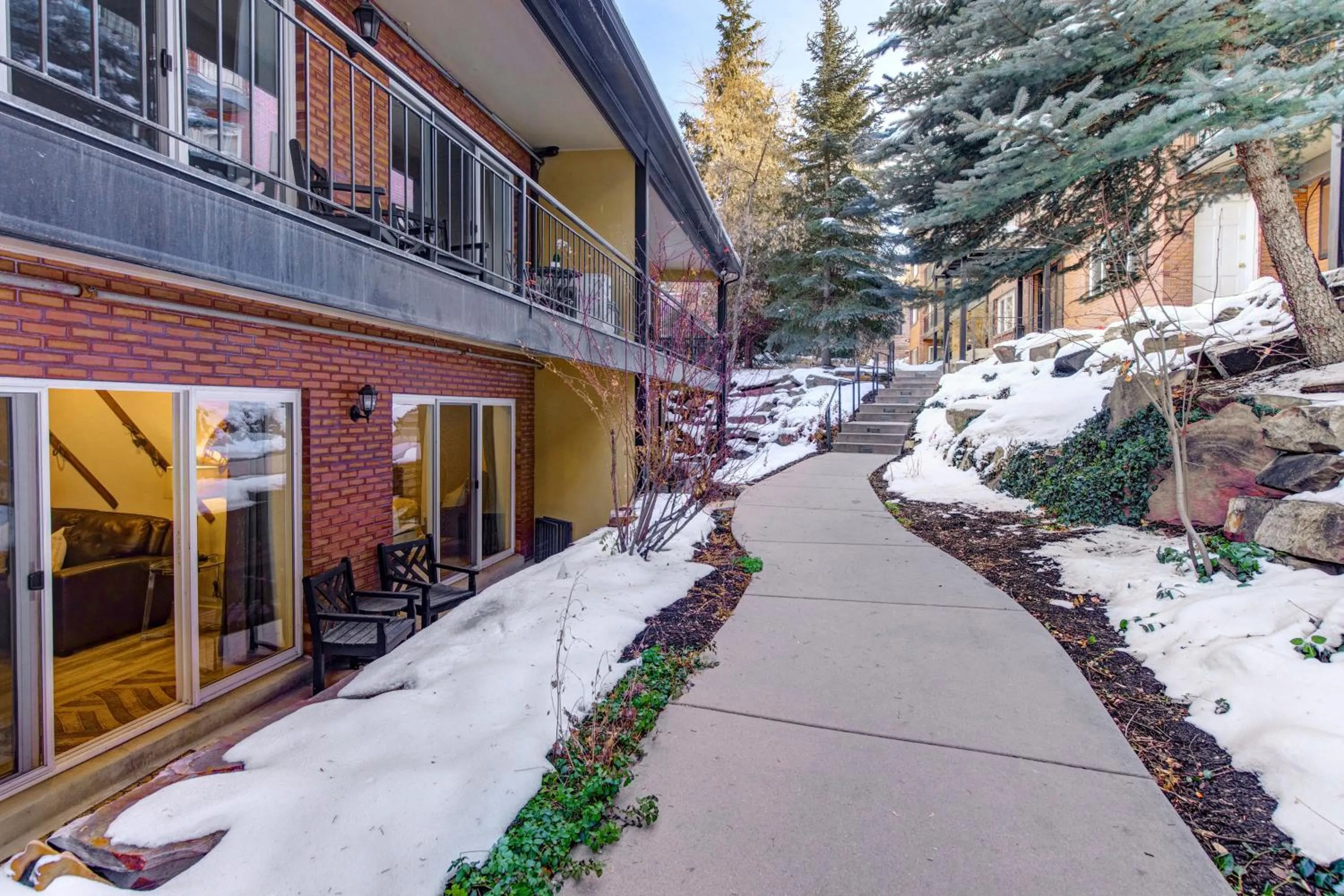 Treasure Mountain Inn